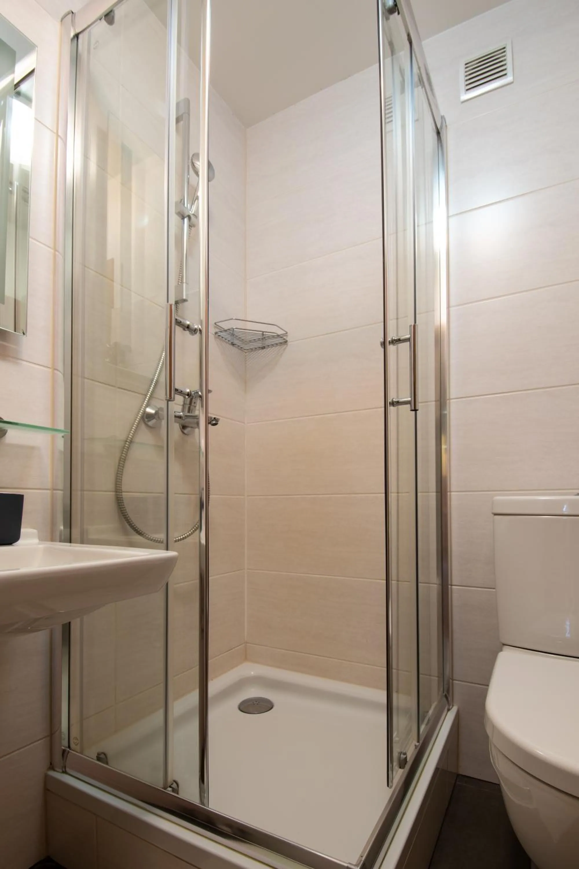 Bathroom in Bergzeit Appartments