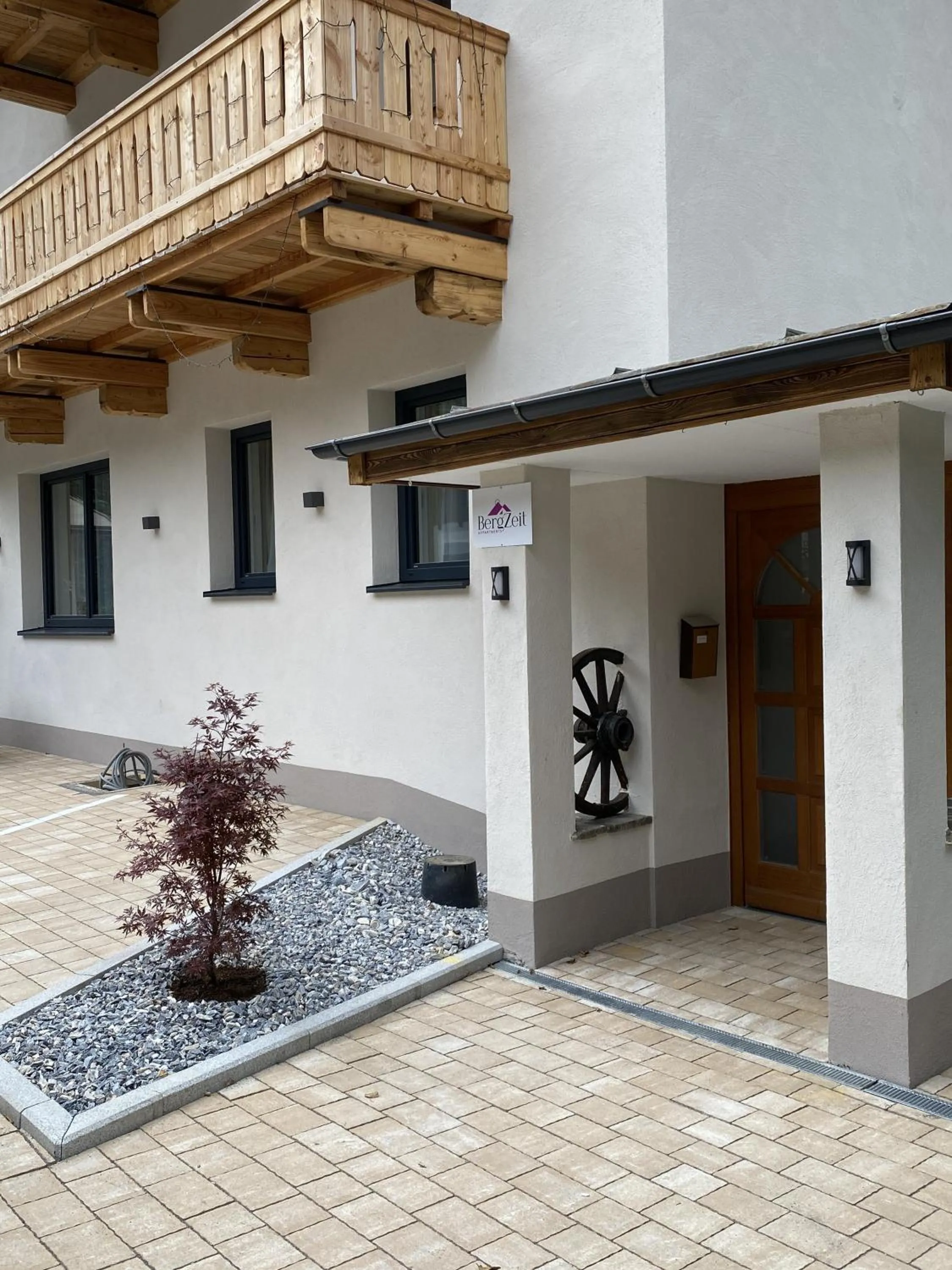 Facade/entrance in Bergzeit Appartments
