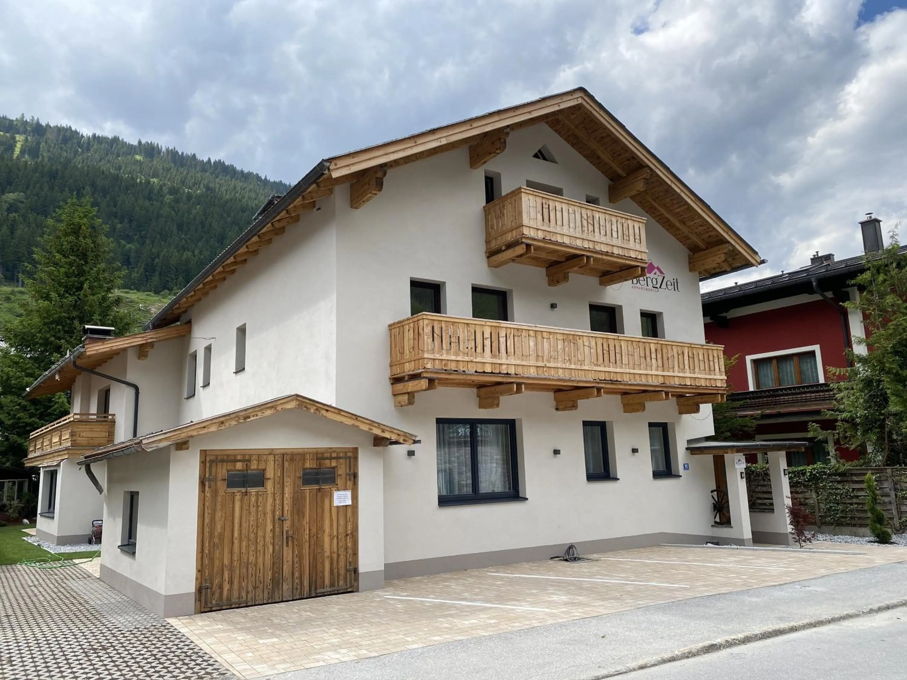 Property building in Bergzeit Appartments
