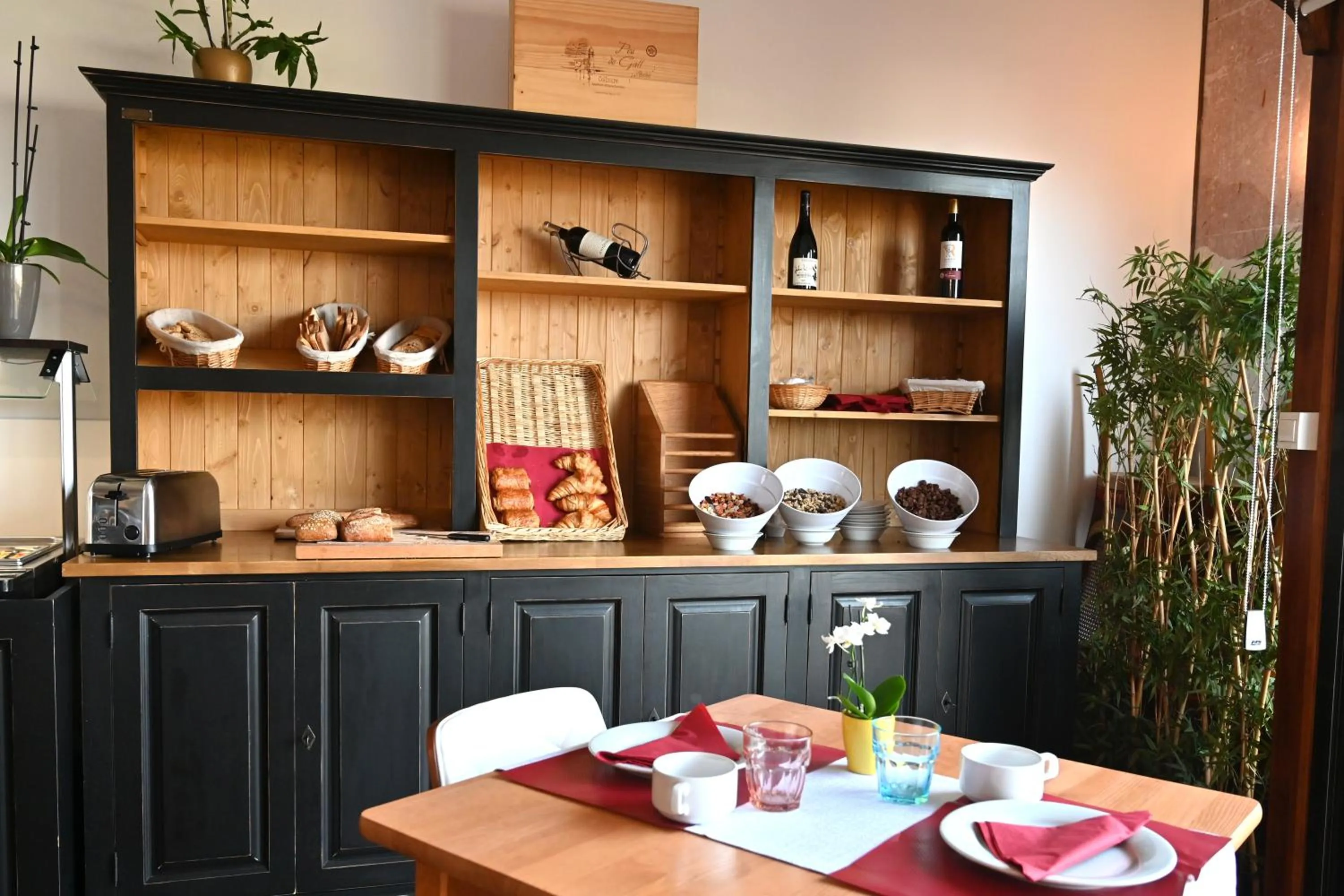 Breakfast in Le Catalan