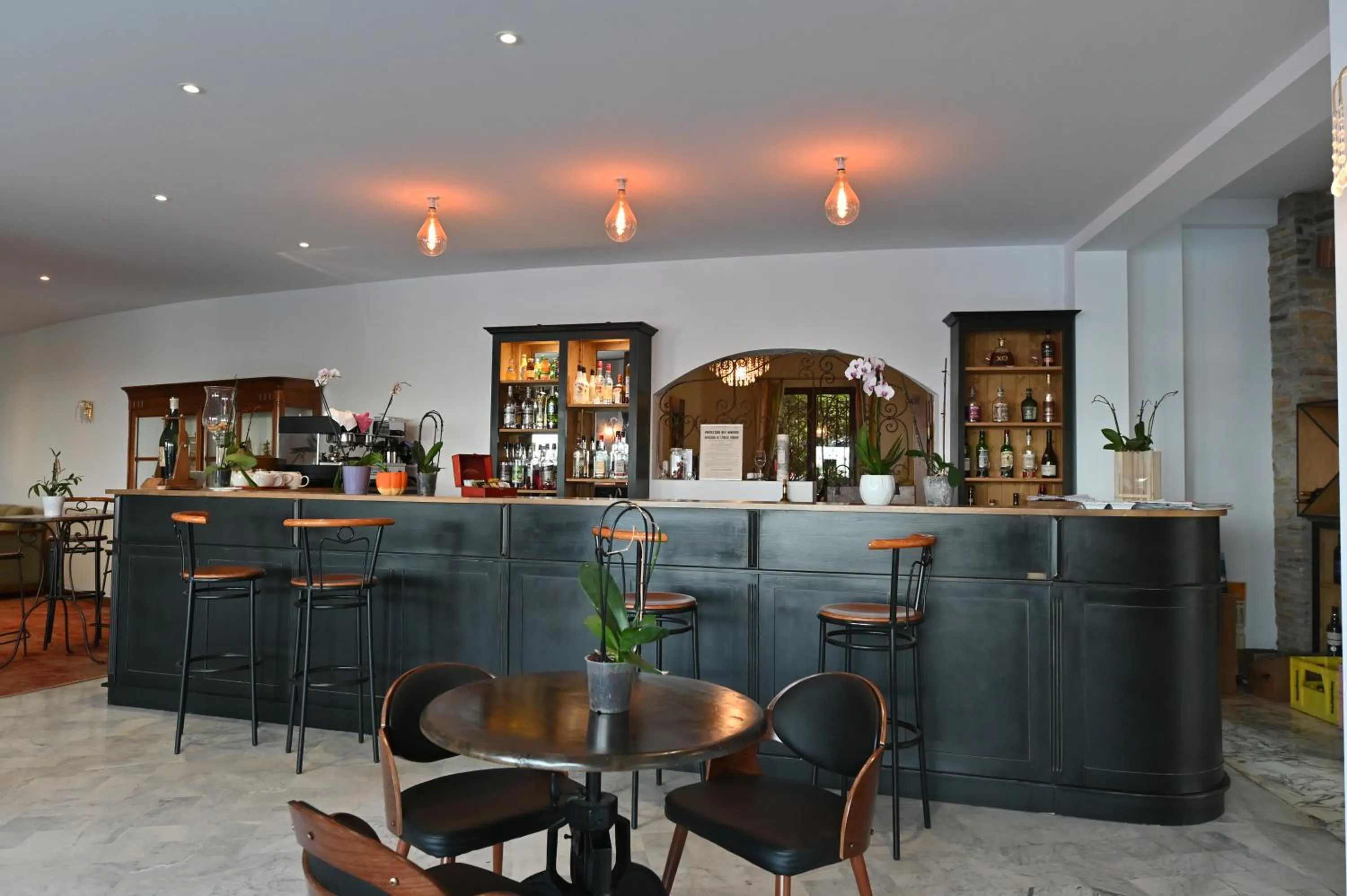 Lounge or bar in Le Catalan