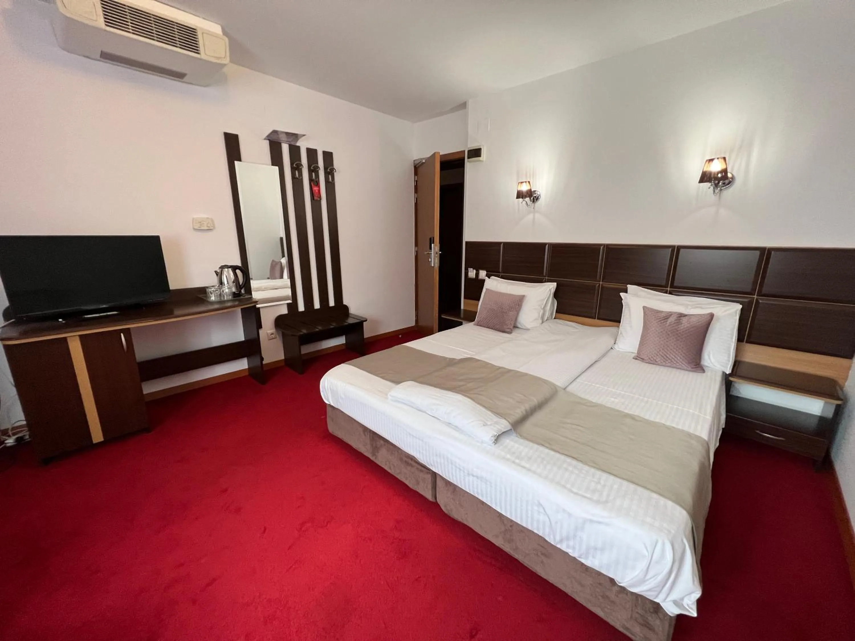 Photo of the whole room, Bed in Hotel Belvedere