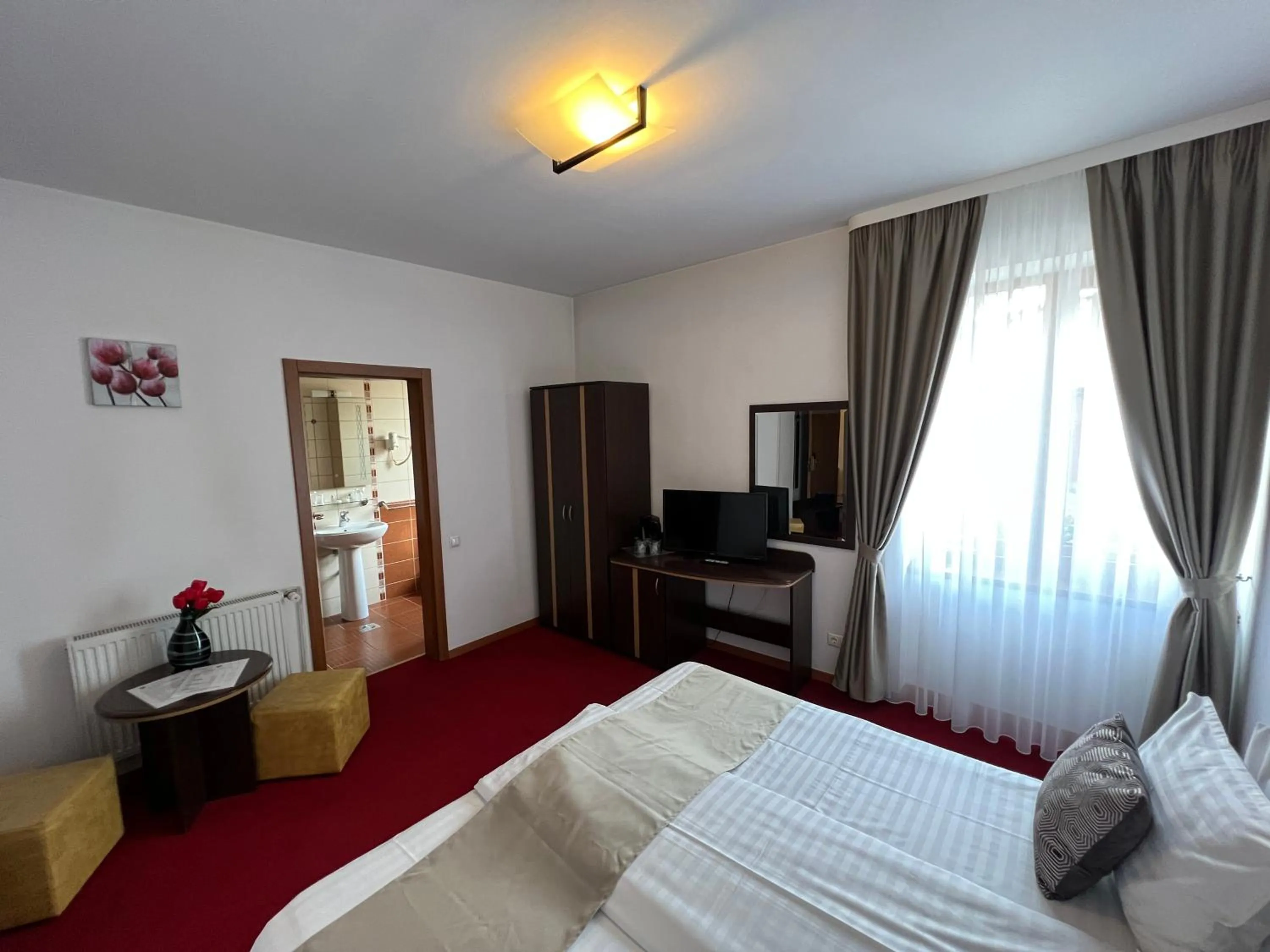 Photo of the whole room, Bed in Hotel Belvedere