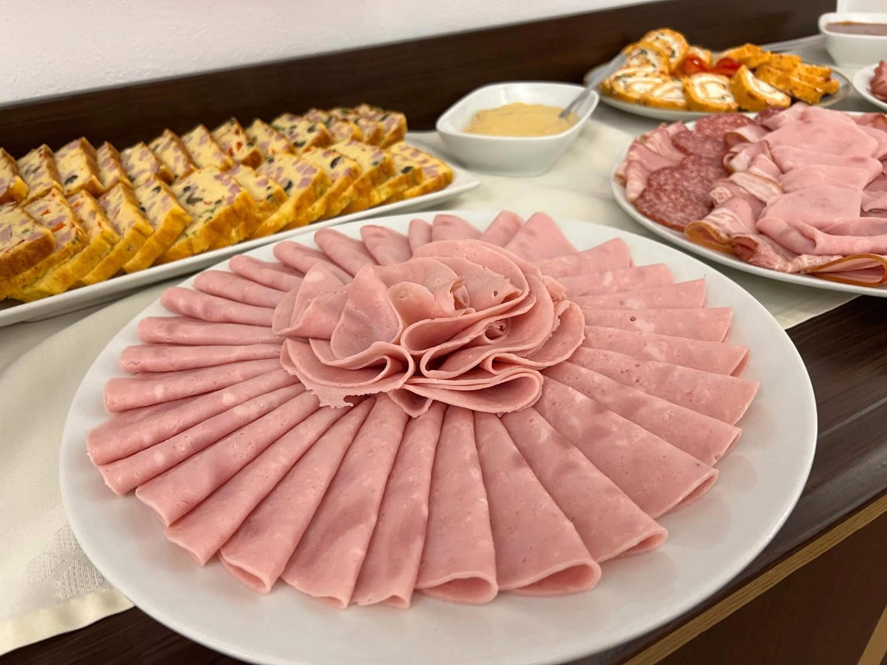 Food and drinks in Hotel Belvedere