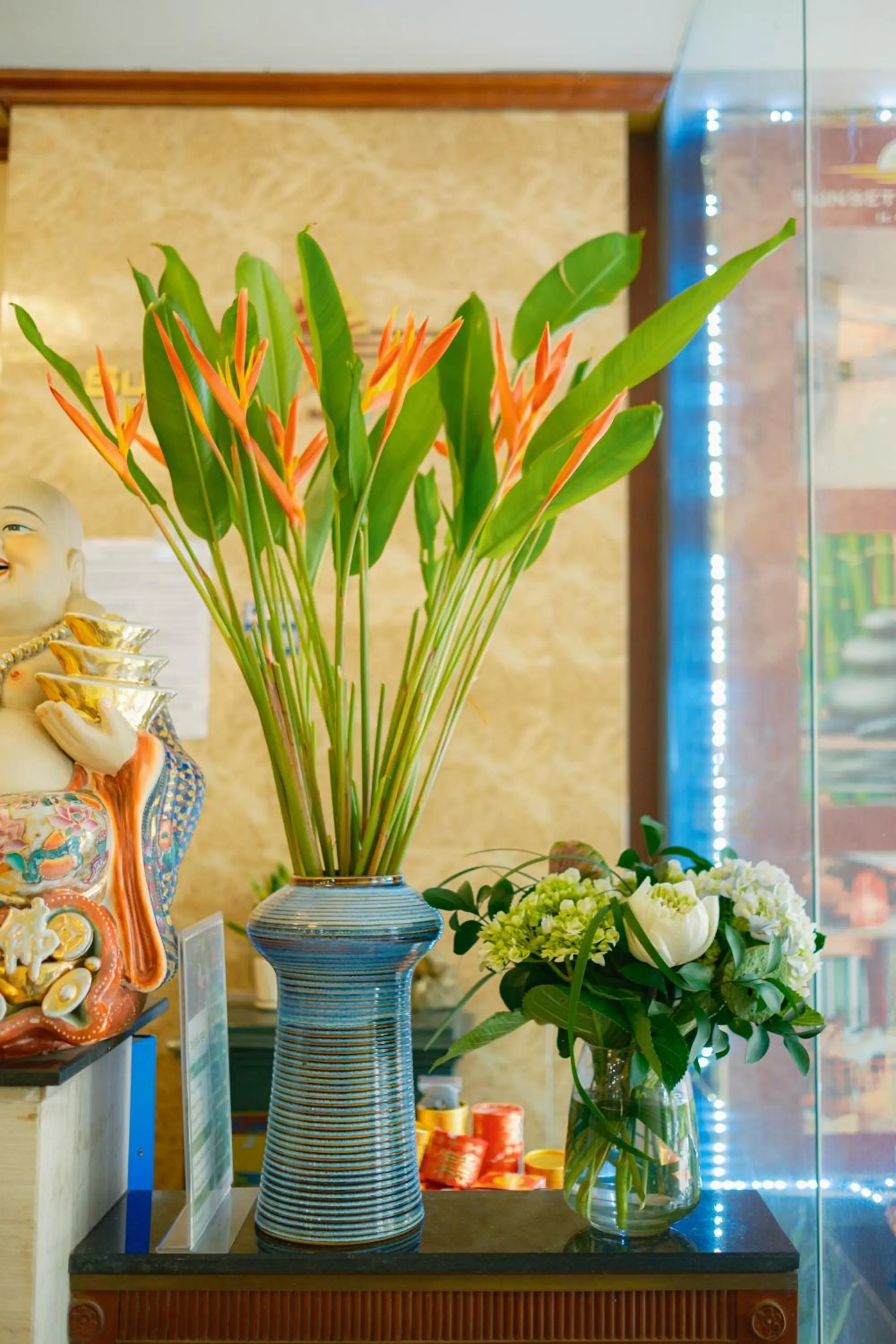 Sunset Westlake Hanoi Hotel