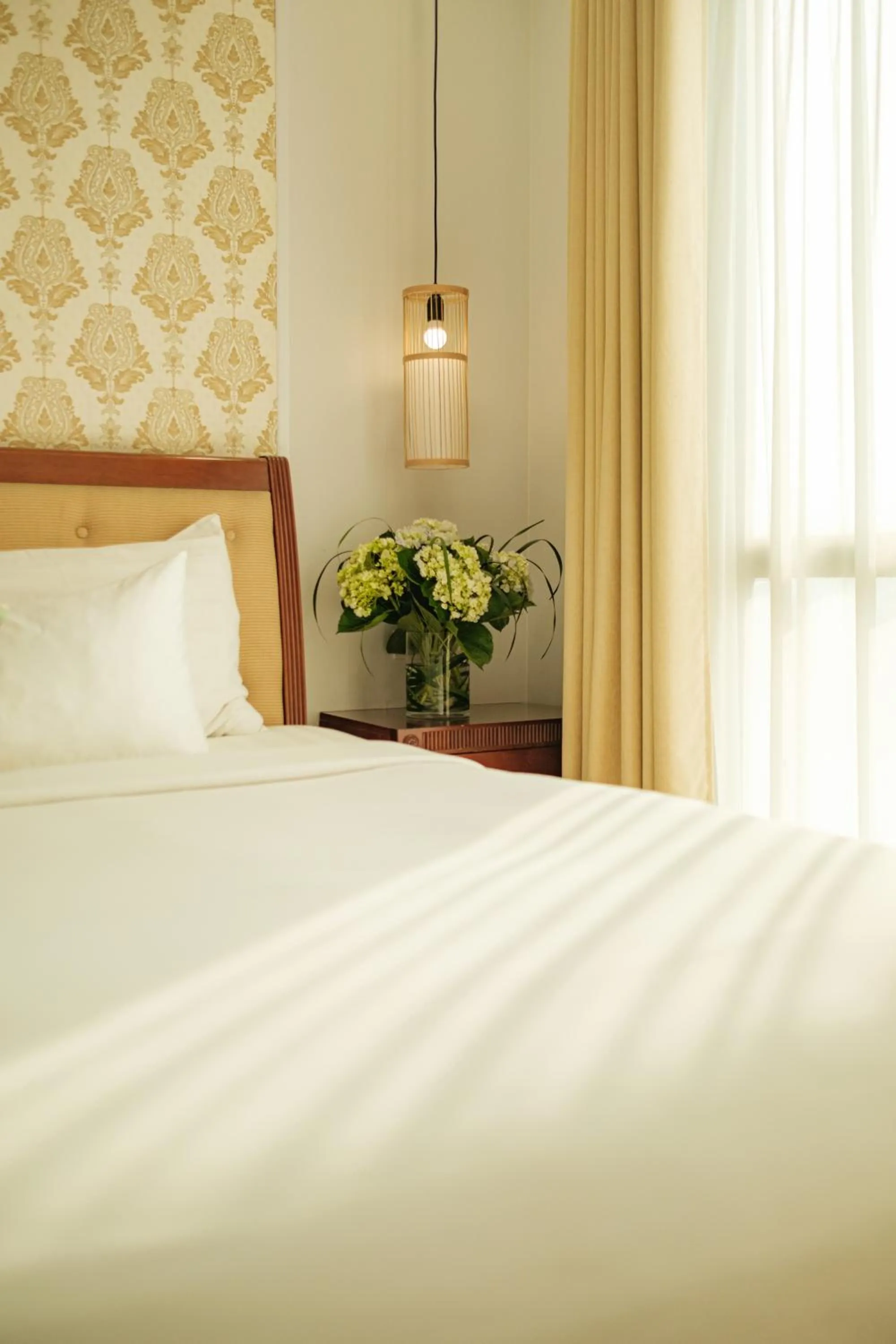 Bed in Sunset Westlake Hanoi Hotel