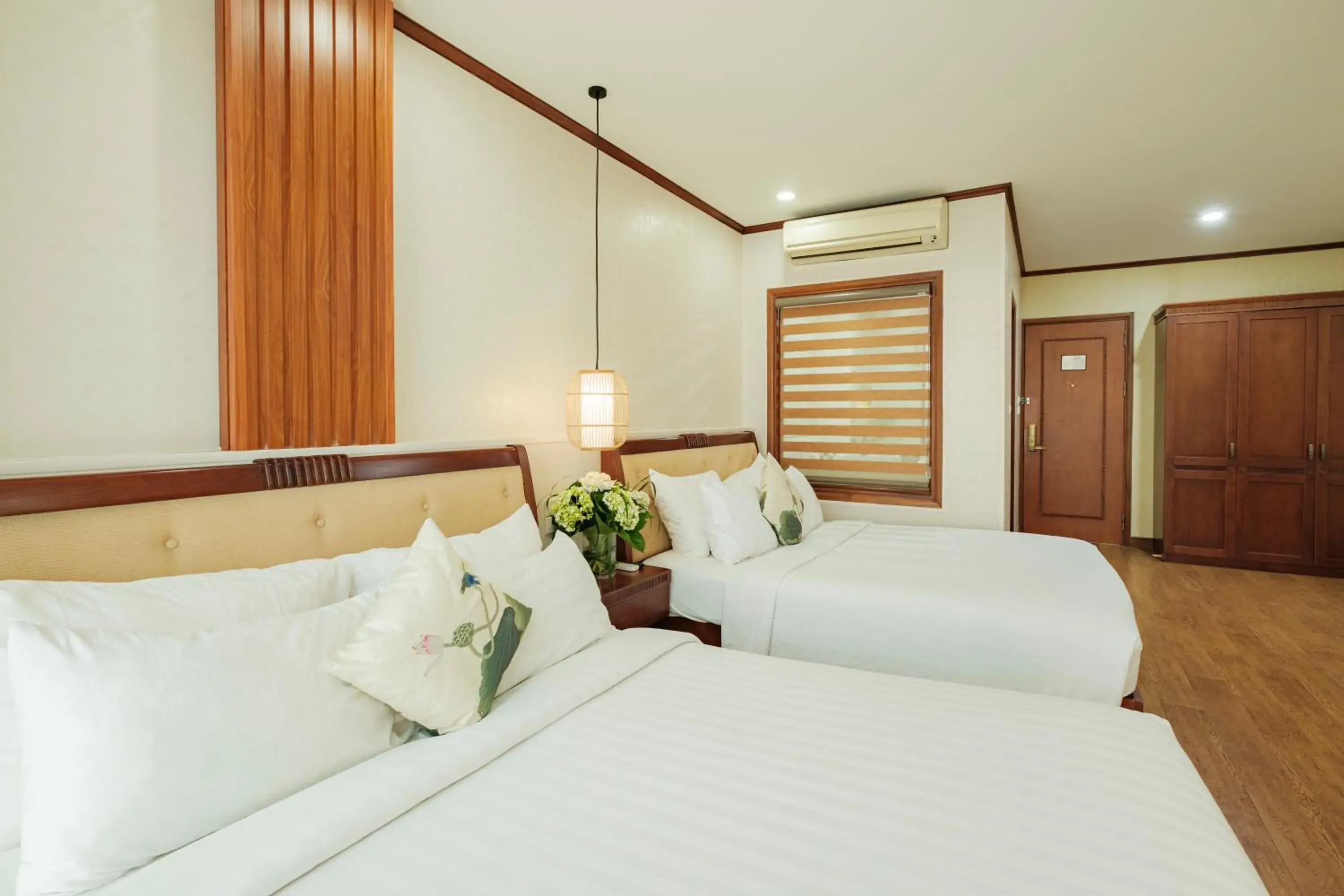 Bed in Sunset Westlake Hanoi Hotel Bed in Sunset Westlake Hanoi Hotel