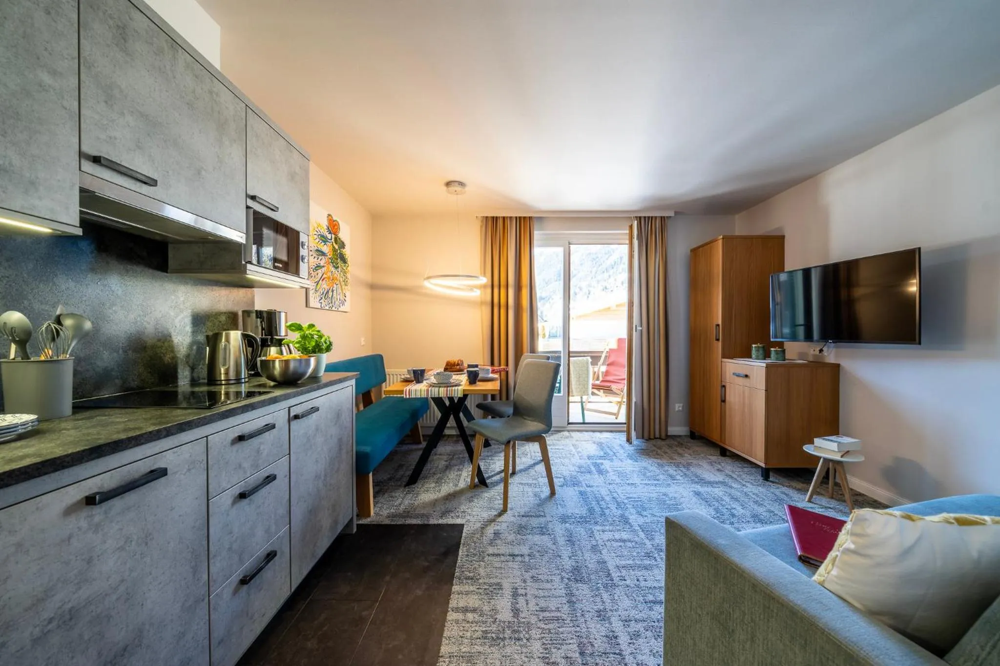 Kitchen or kitchenette in Gästehaus Schusser an der Therme, Frühstück, Doppelzimmer und Ferienwohnung