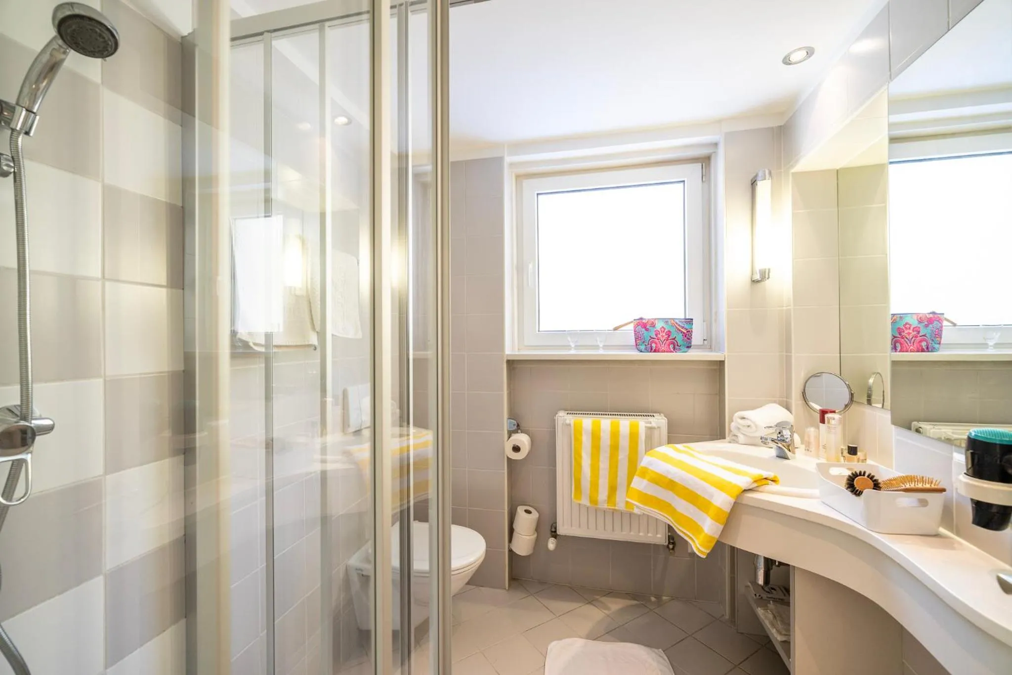 Bathroom in Gästehaus Schusser an der Therme, Frühstück, Doppelzimmer und Ferienwohnung