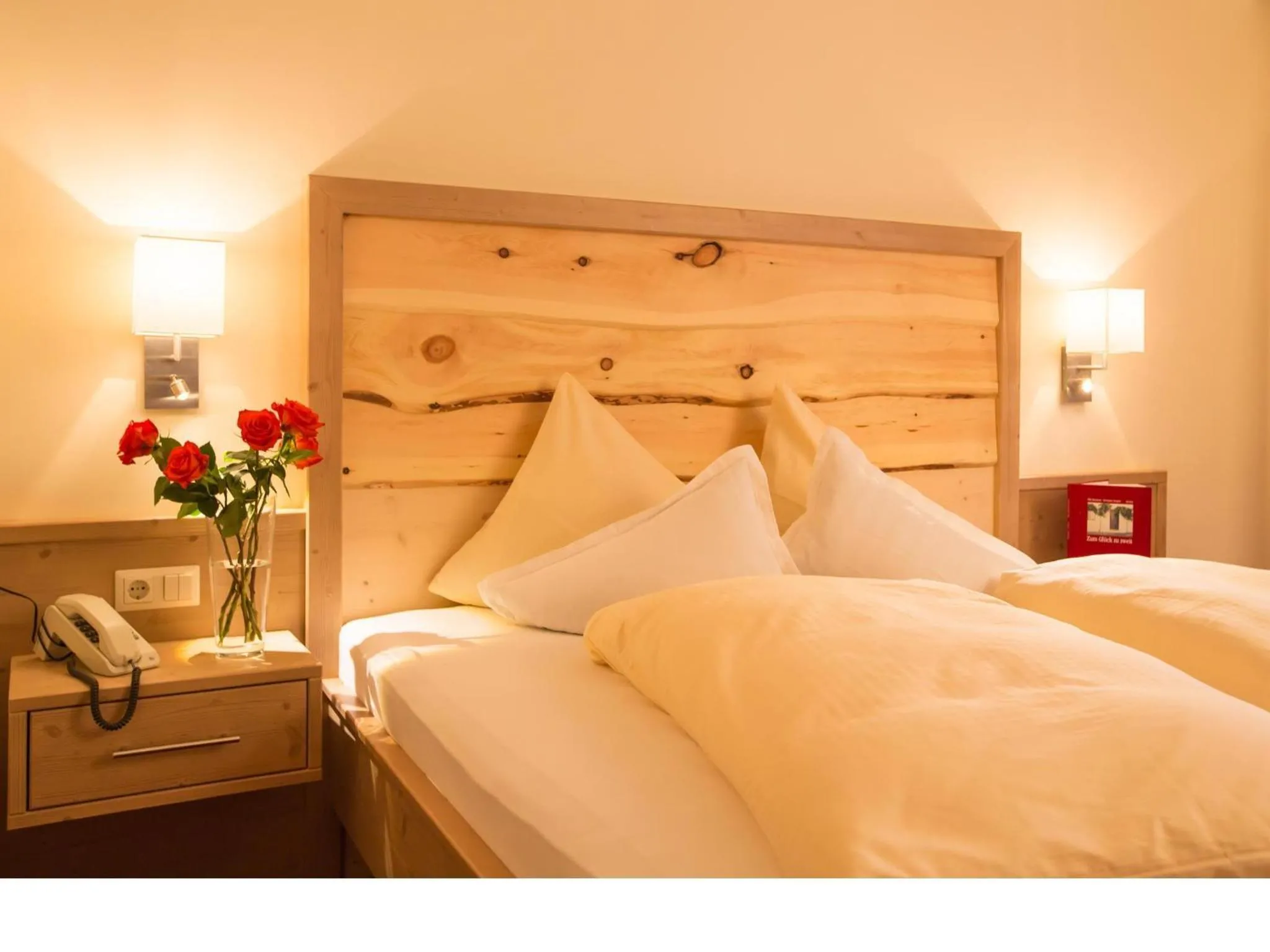 Balcony/Terrace, Bed in Gästehaus Schusser an der Therme, Frühstück, Doppelzimmer und Ferienwohnung