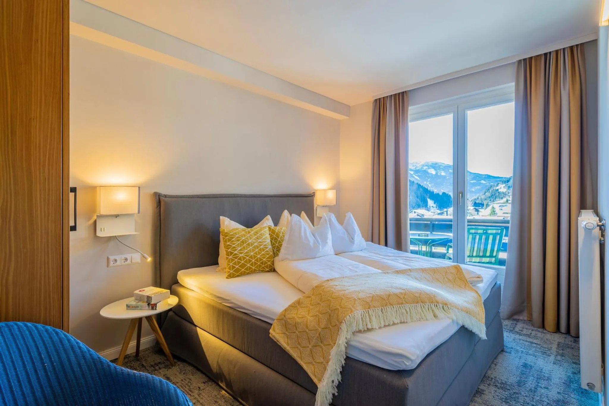 Photo of the whole room, Bed in Gästehaus Schusser an der Therme, Frühstück, Doppelzimmer und Ferienwohnung