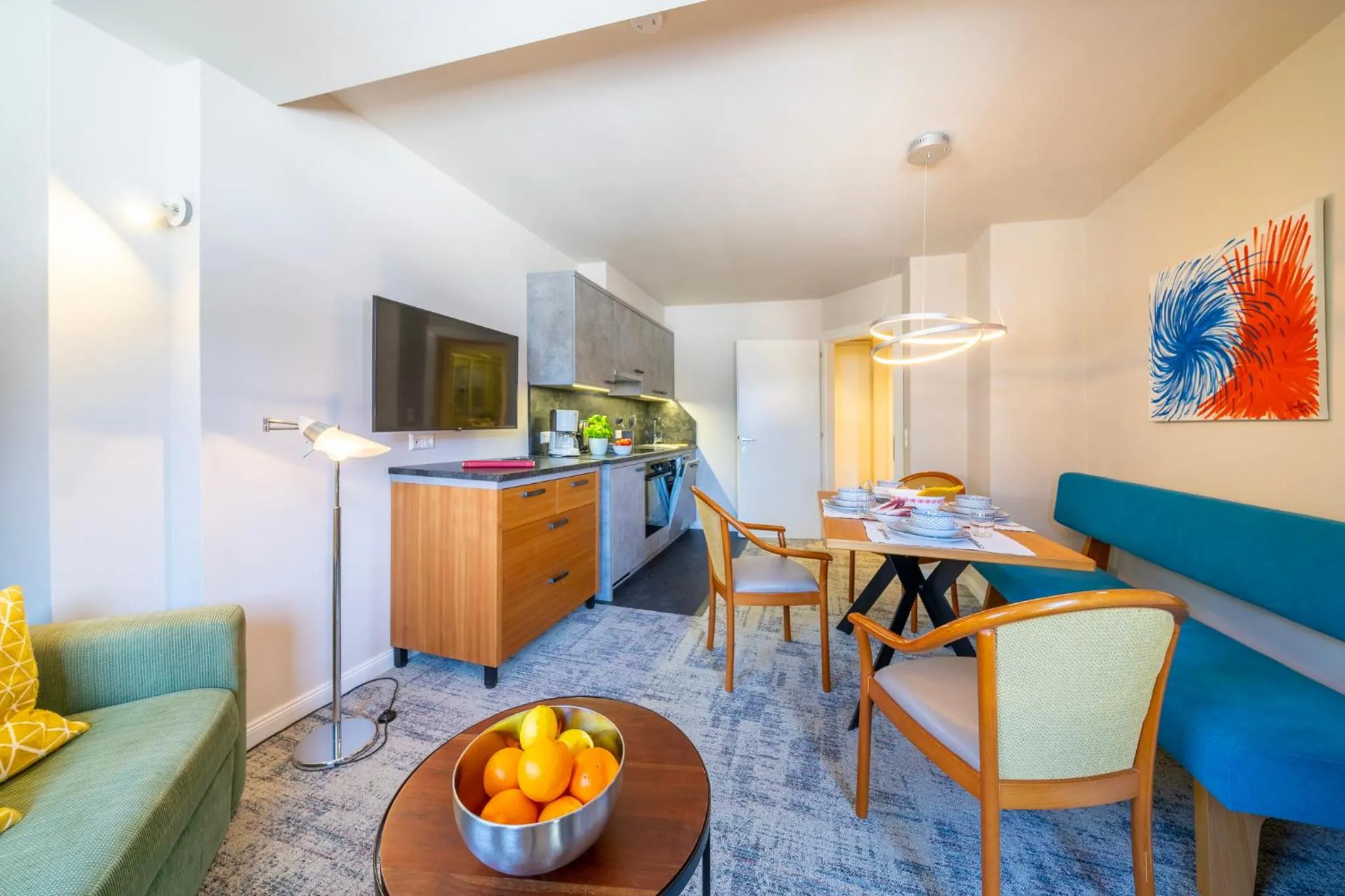 Kitchen or kitchenette in Gästehaus Schusser an der Therme, Frühstück, Doppelzimmer und Ferienwohnung