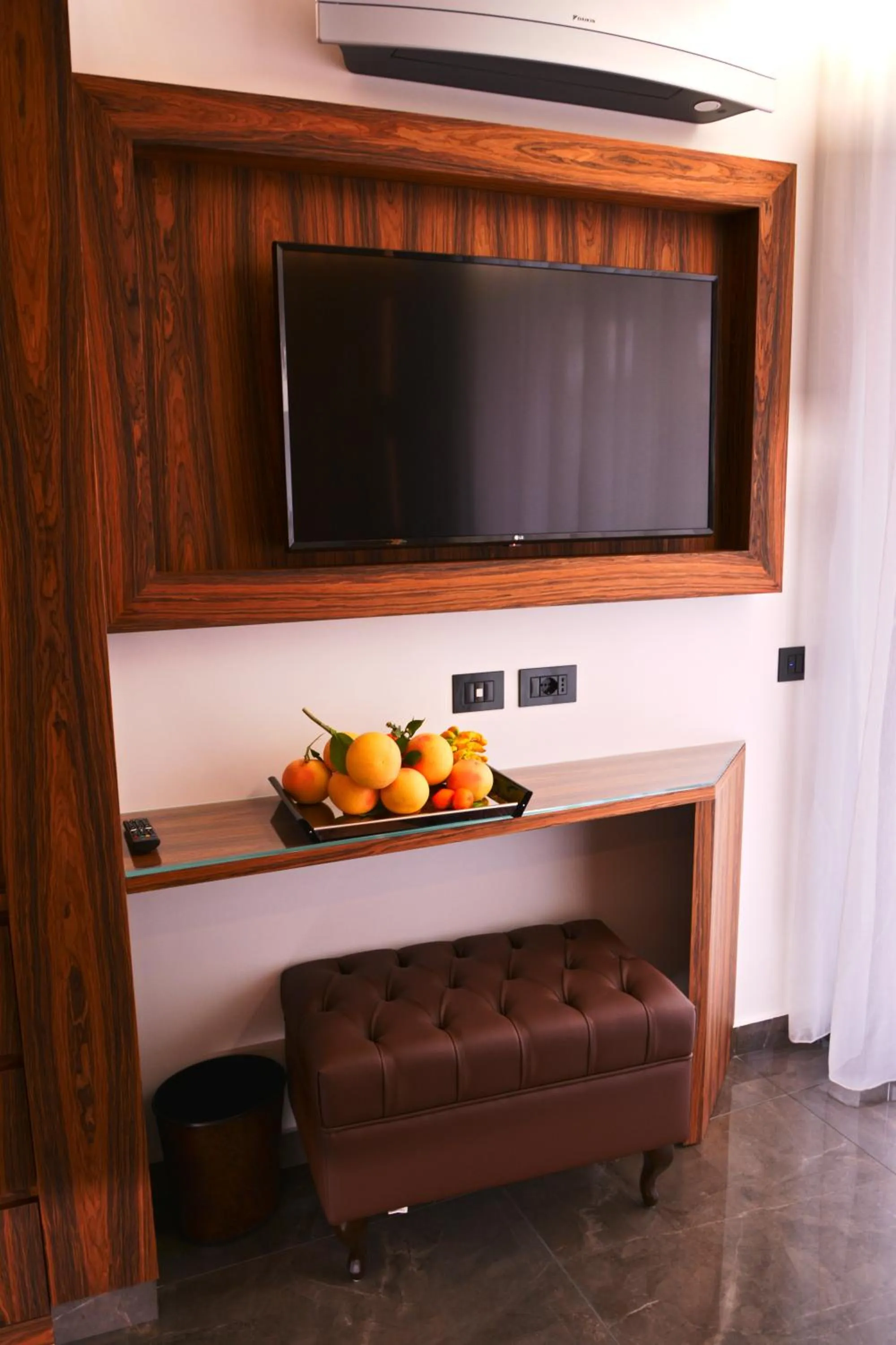 Communal lounge/ TV room in Upper - Boutique Hotel