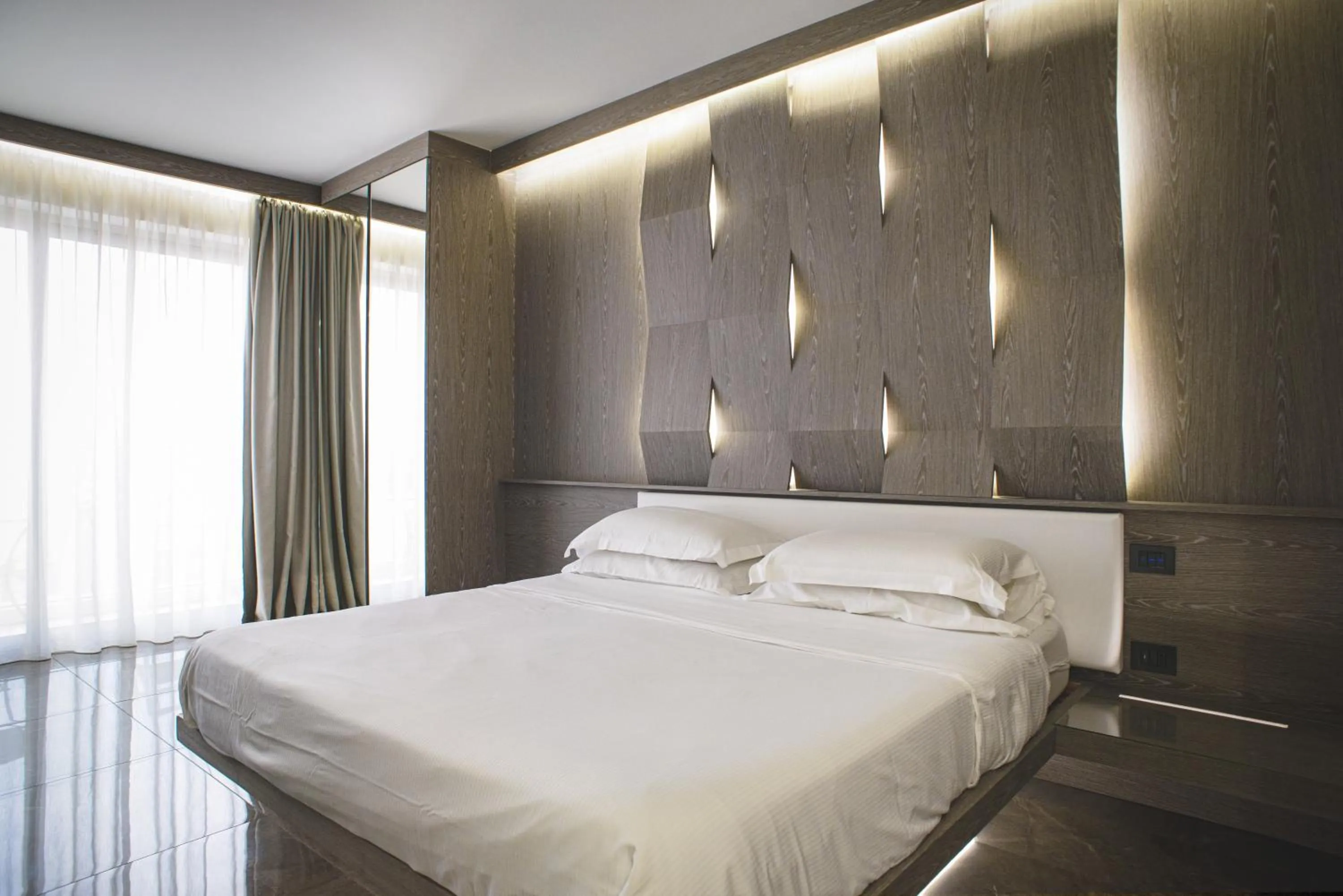 Bed in Upper - Boutique Hotel