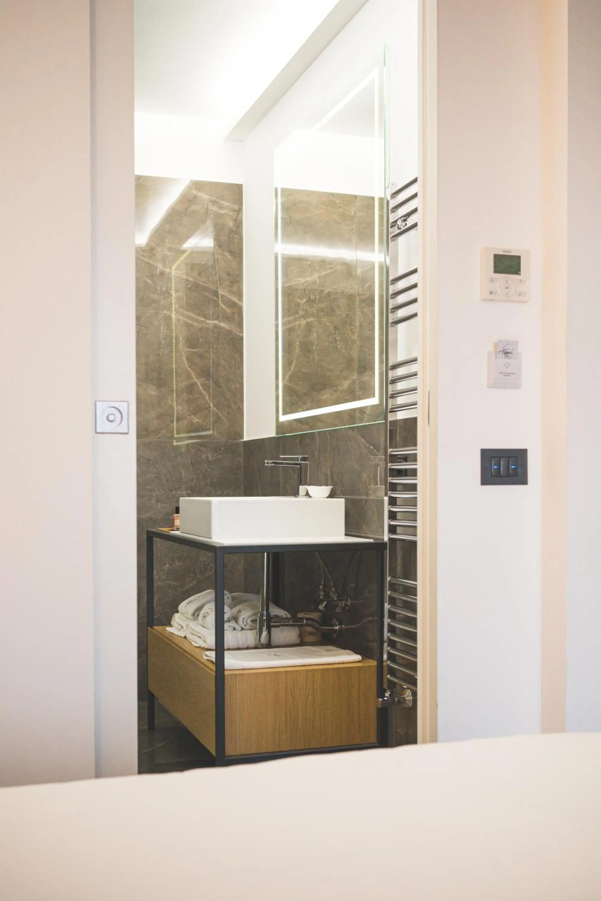 Upper - Boutique Hotel