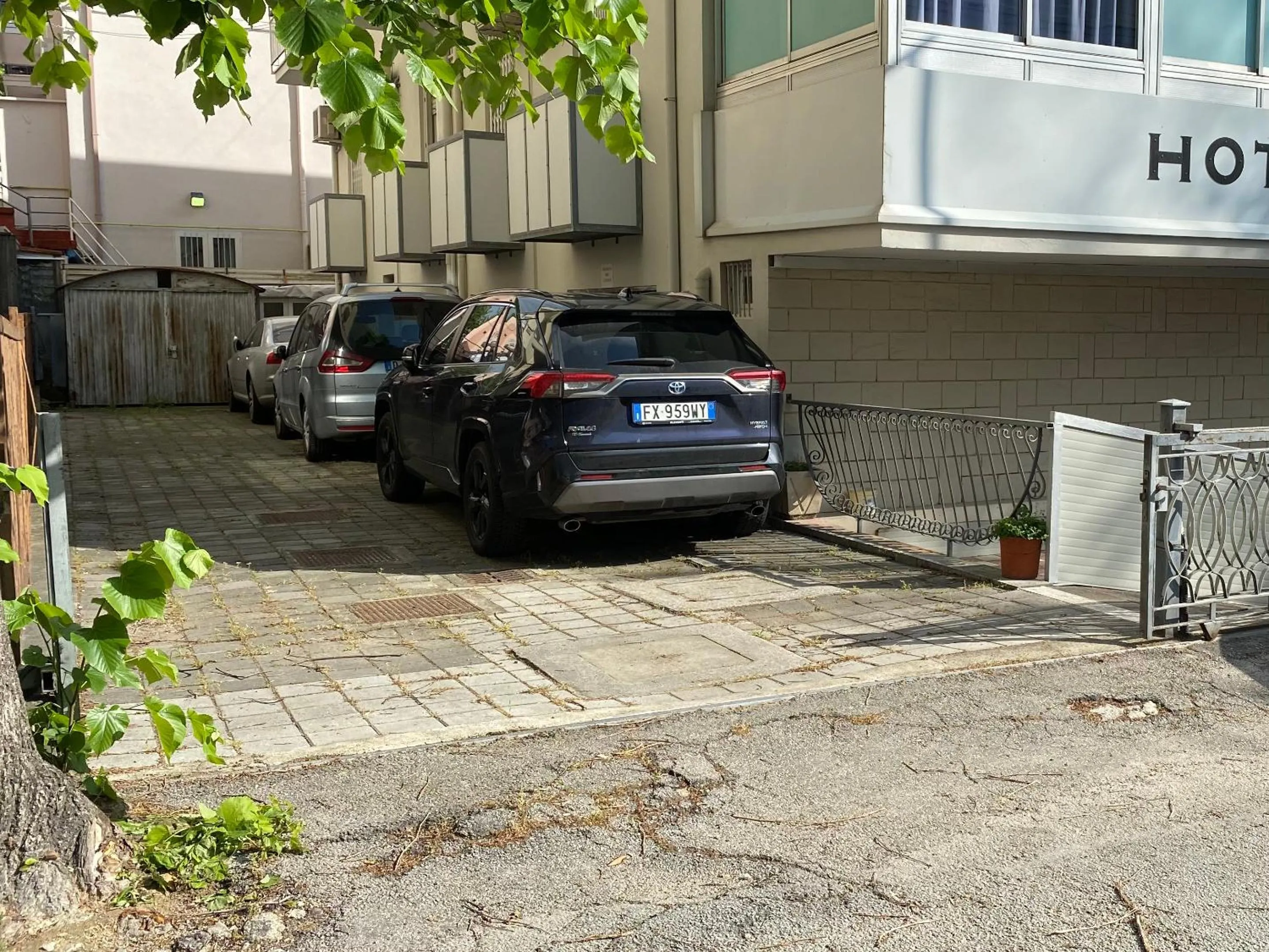 Parking in Hotel Nanni Garnì
