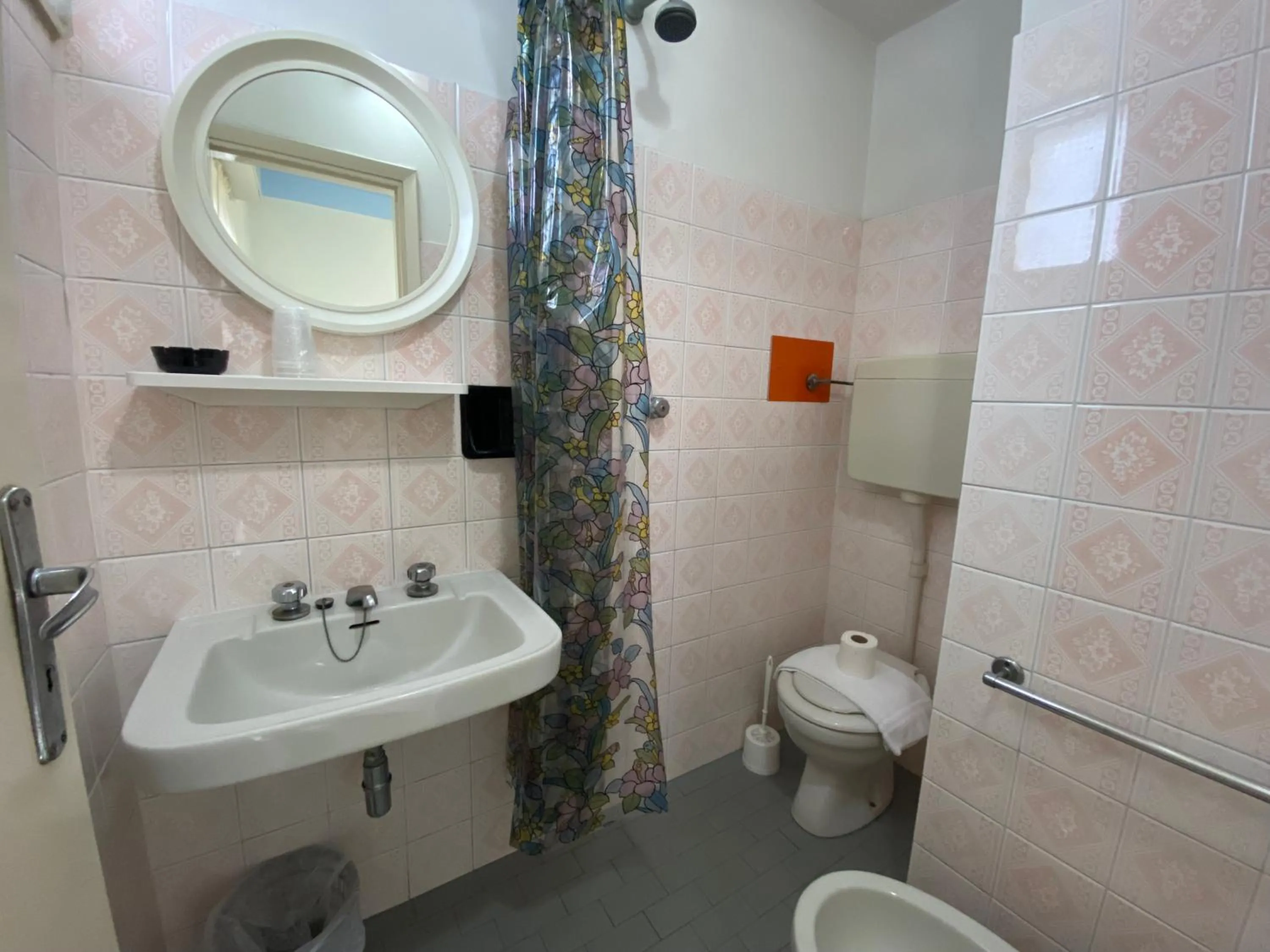 Bathroom in Hotel Nanni Garnì