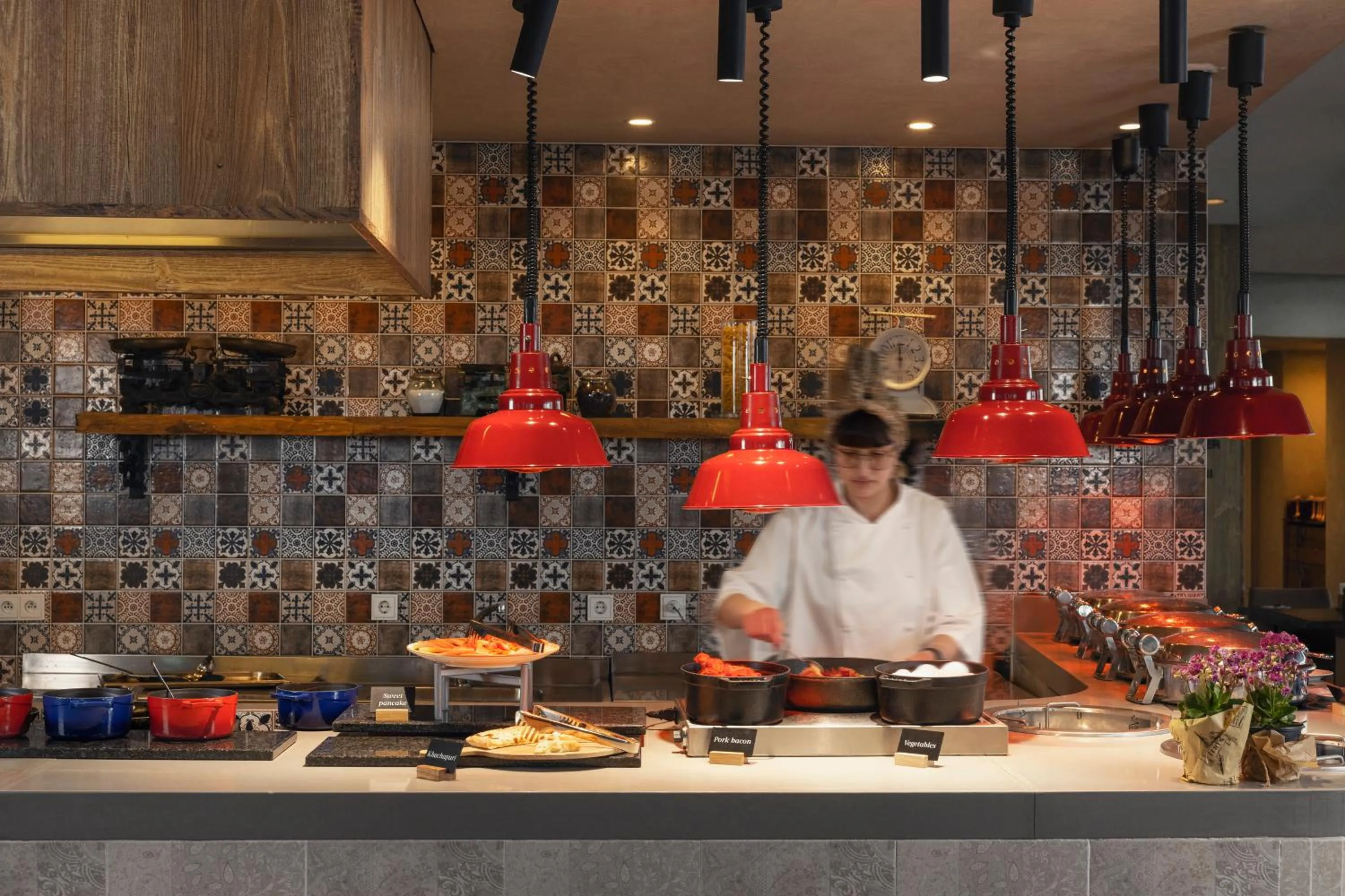 Restaurant/places to eat in Radisson Blu Iveria Hotel