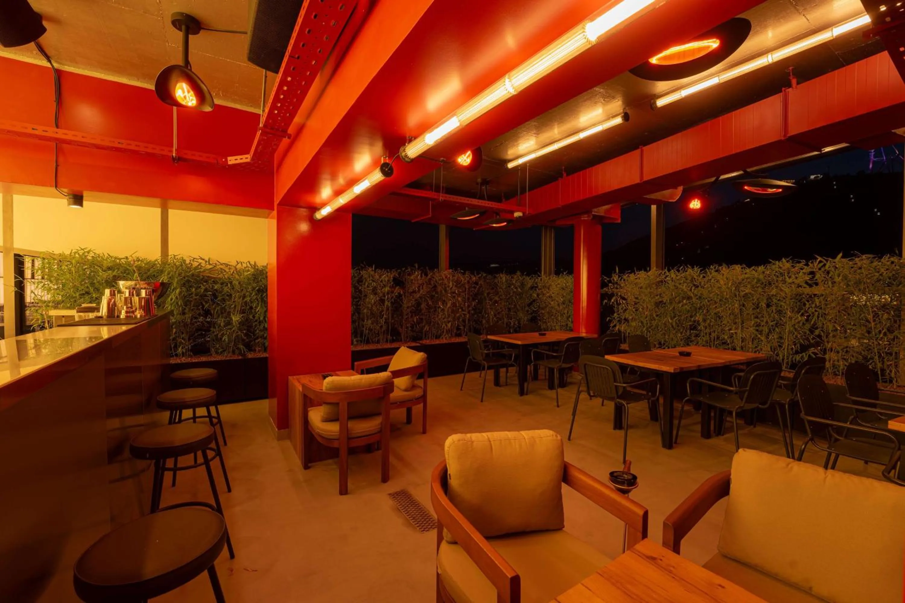 Lounge or bar in Radisson Blu Iveria Hotel