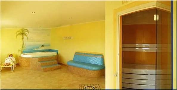 Spa and wellness centre/facilities, Bed in Hotel Fantur