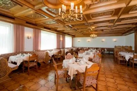 Restaurant/places to eat in Hotel Fantur