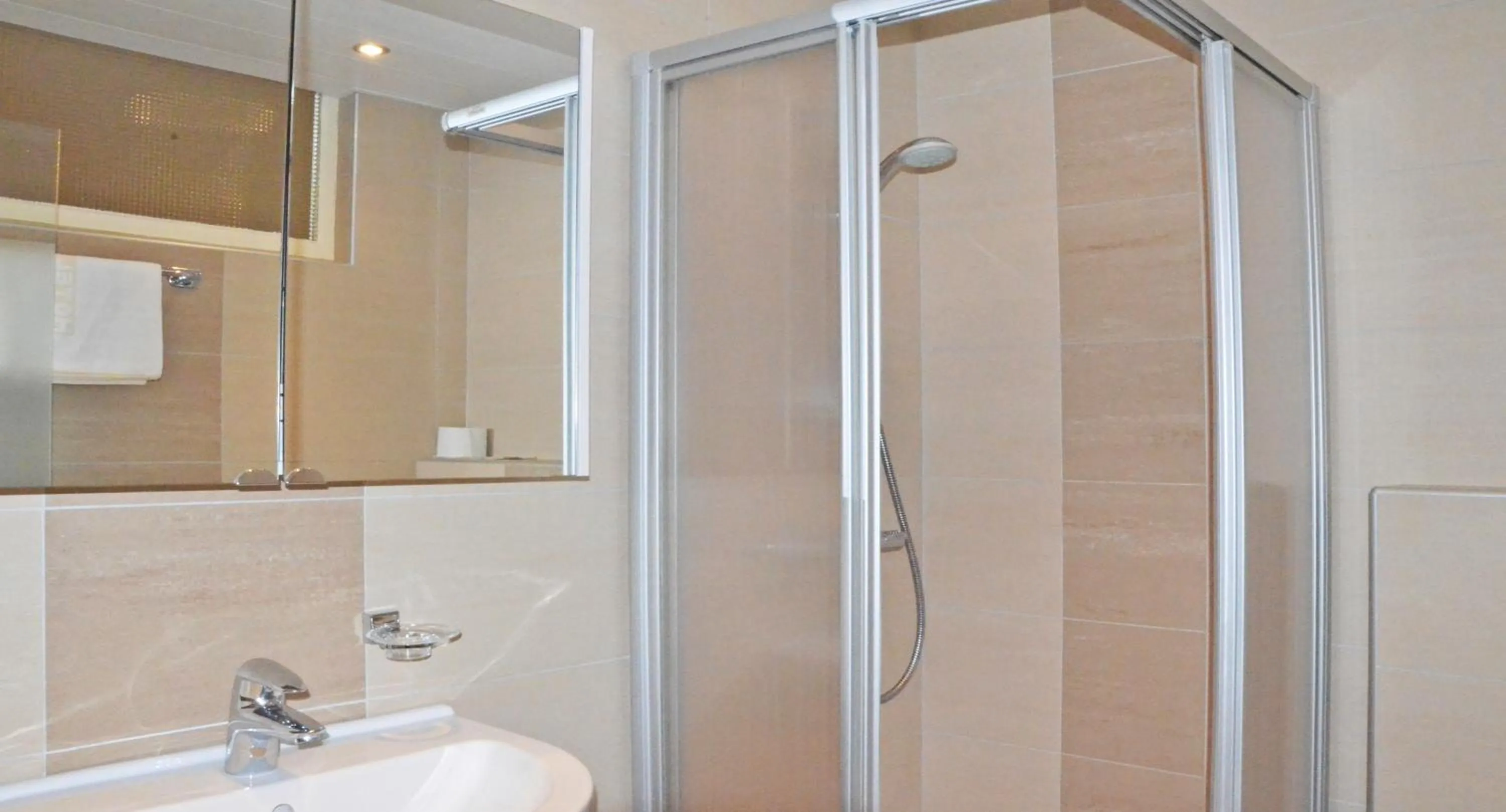 Bathroom in Hotel Fantur