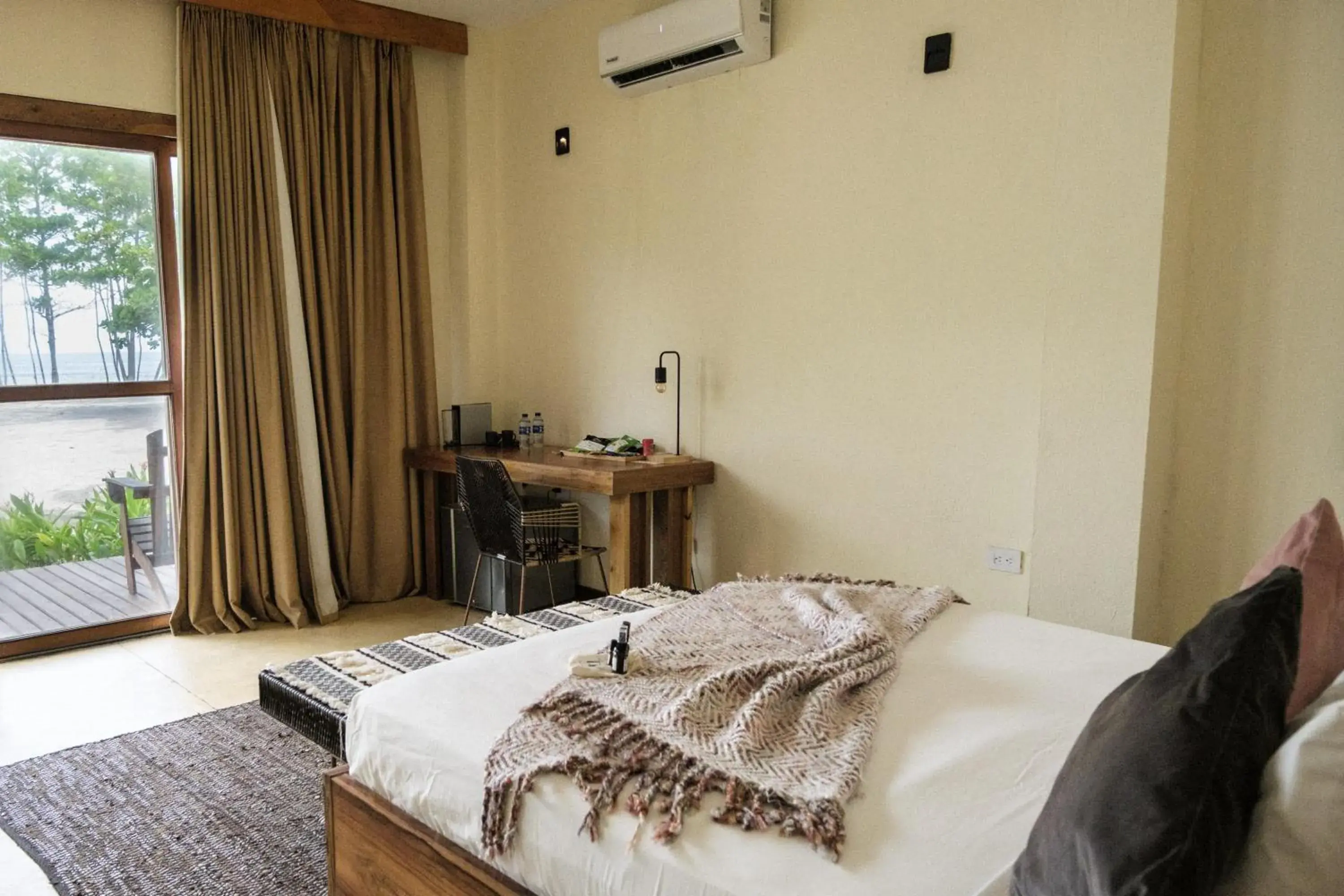 Deluxe Double Room with Sea View in Tay Beach Hotel Tayrona Deluxe Double Room with Sea View in Tay Beach Hotel Tayrona