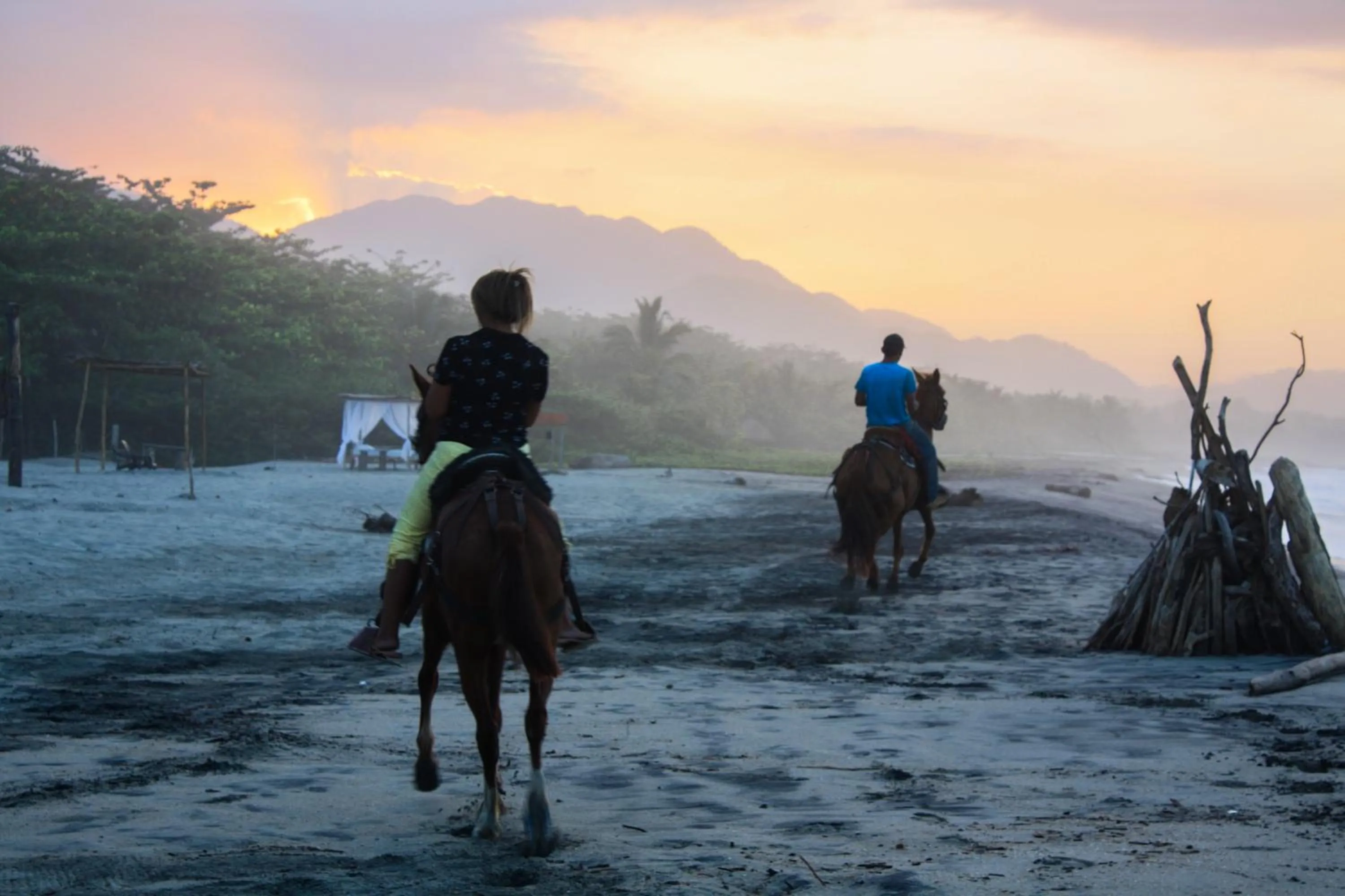 People in Tay Beach Hotel Tayrona