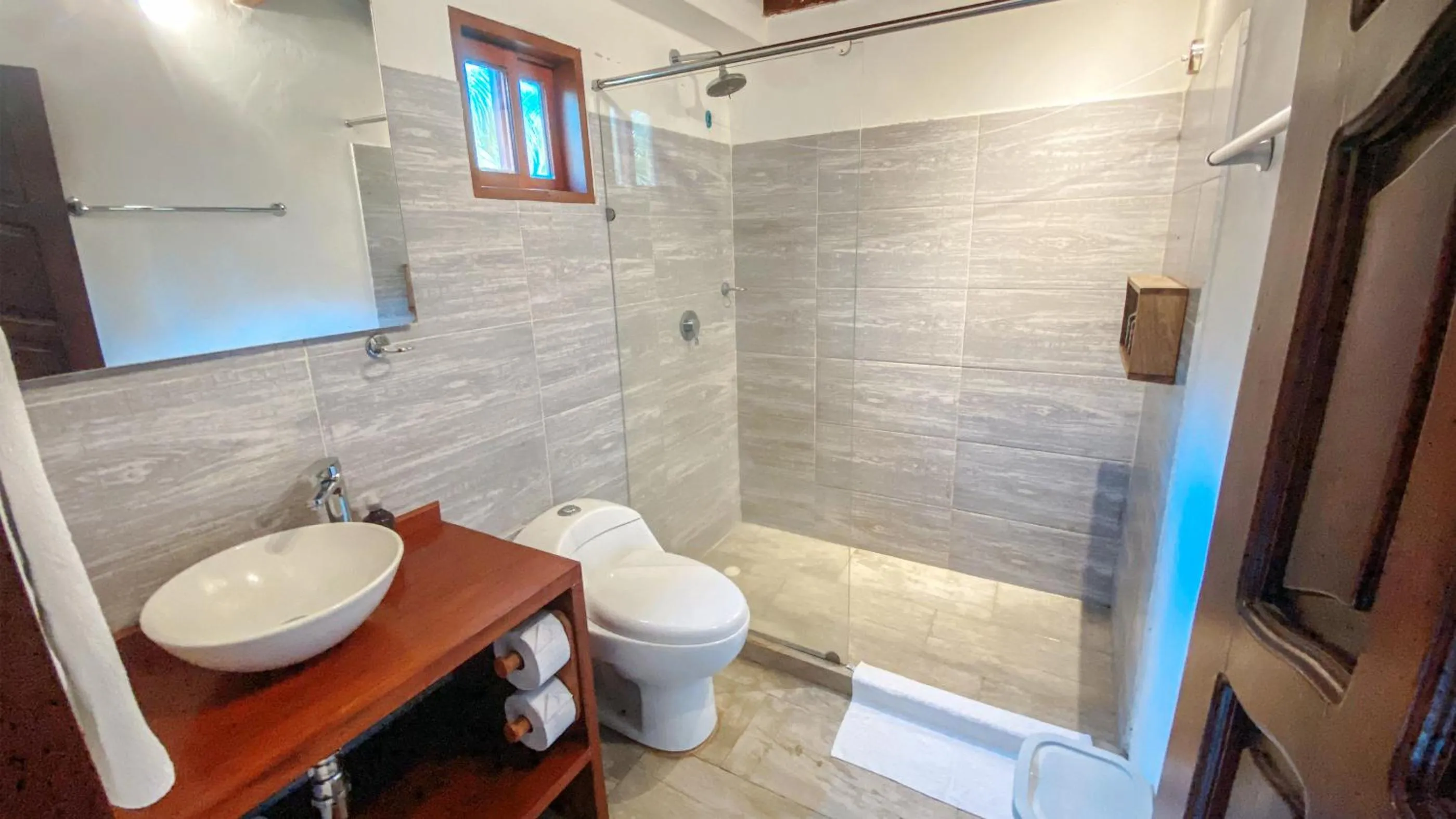 Bathroom in Tay Beach Hotel Tayrona