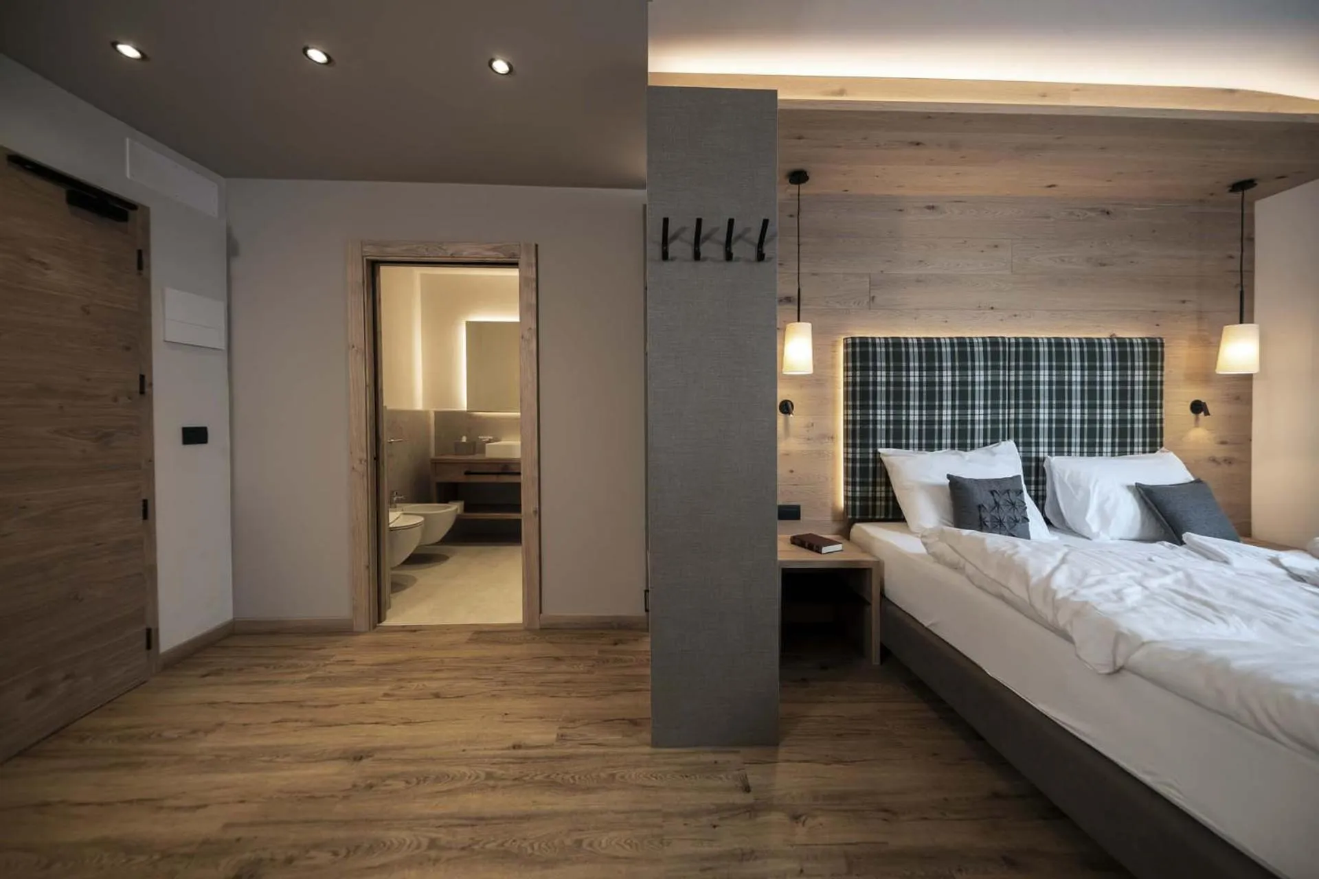 Bed in Ariston Lake View Hotel