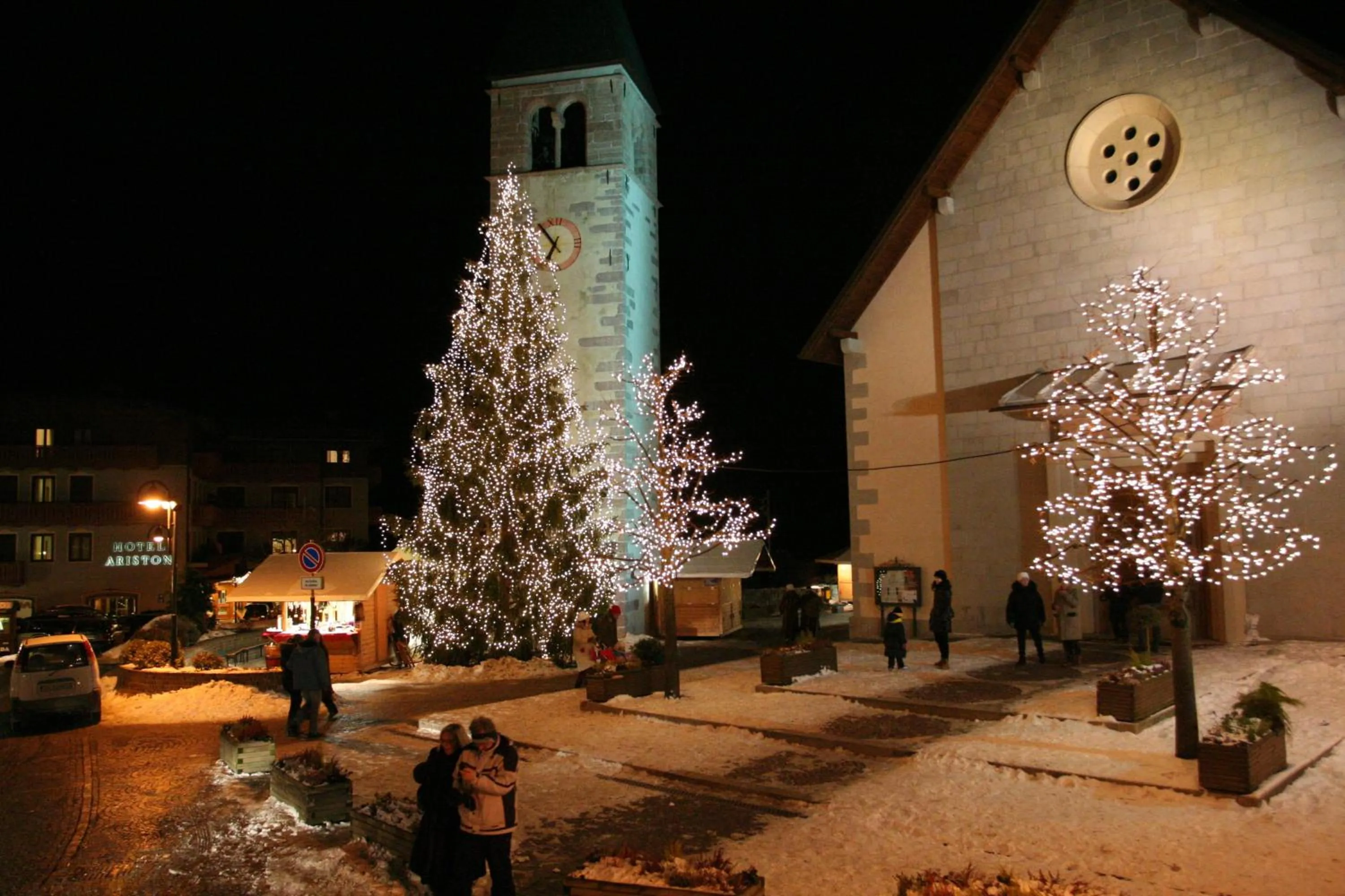 Area and facilities in Ariston Lake View Hotel