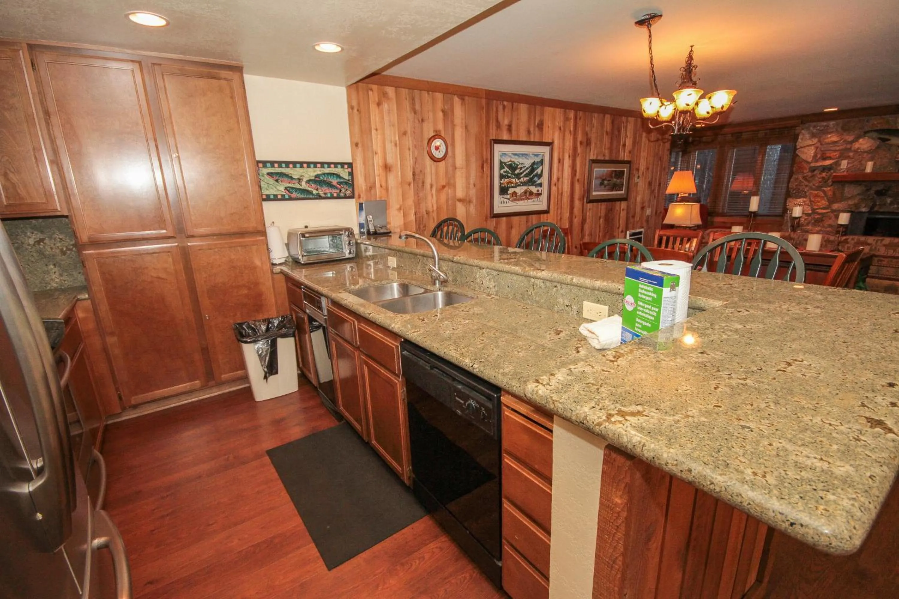 Other in Mountainback 49 Den