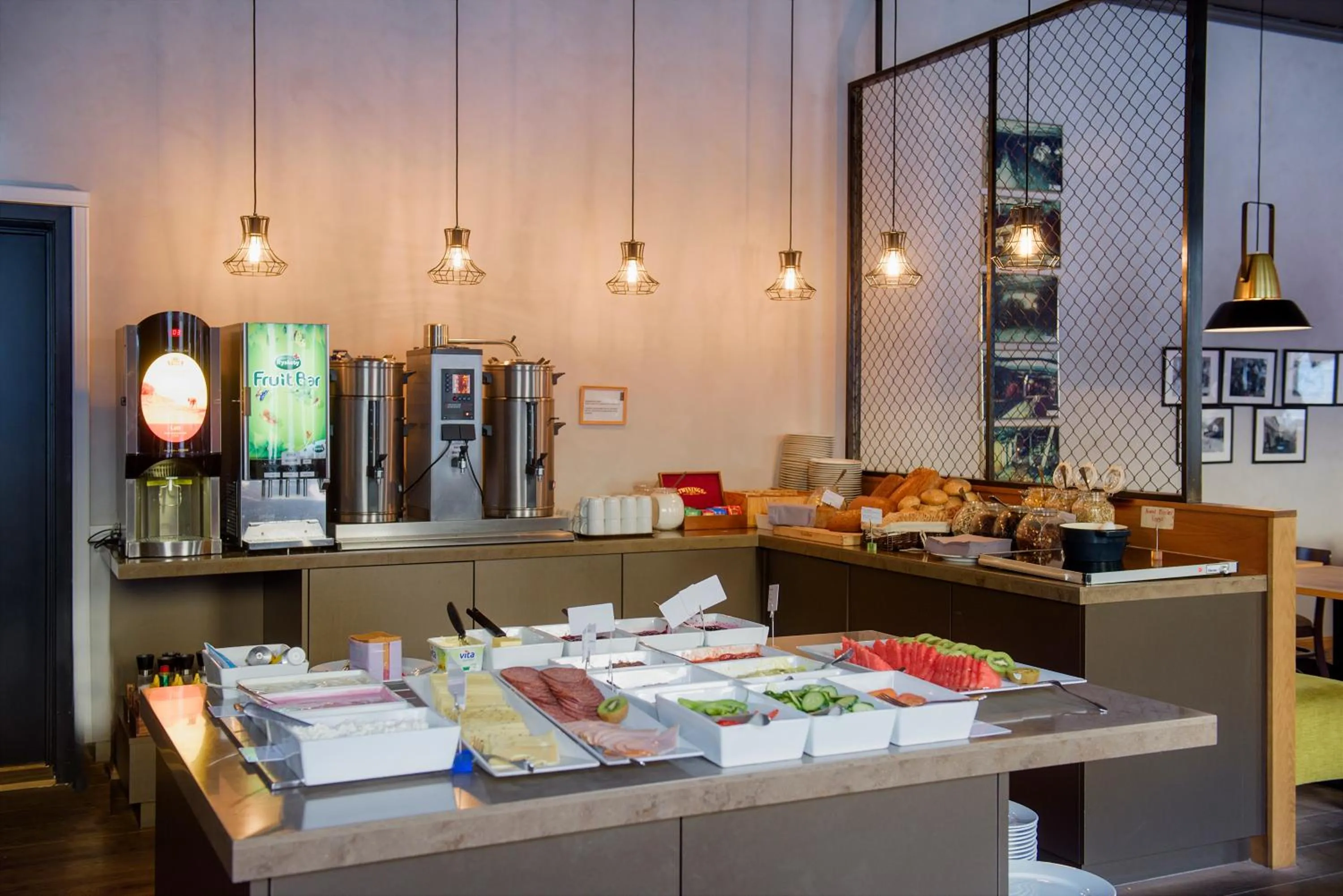 Breakfast in Coal Miners’ Cabins