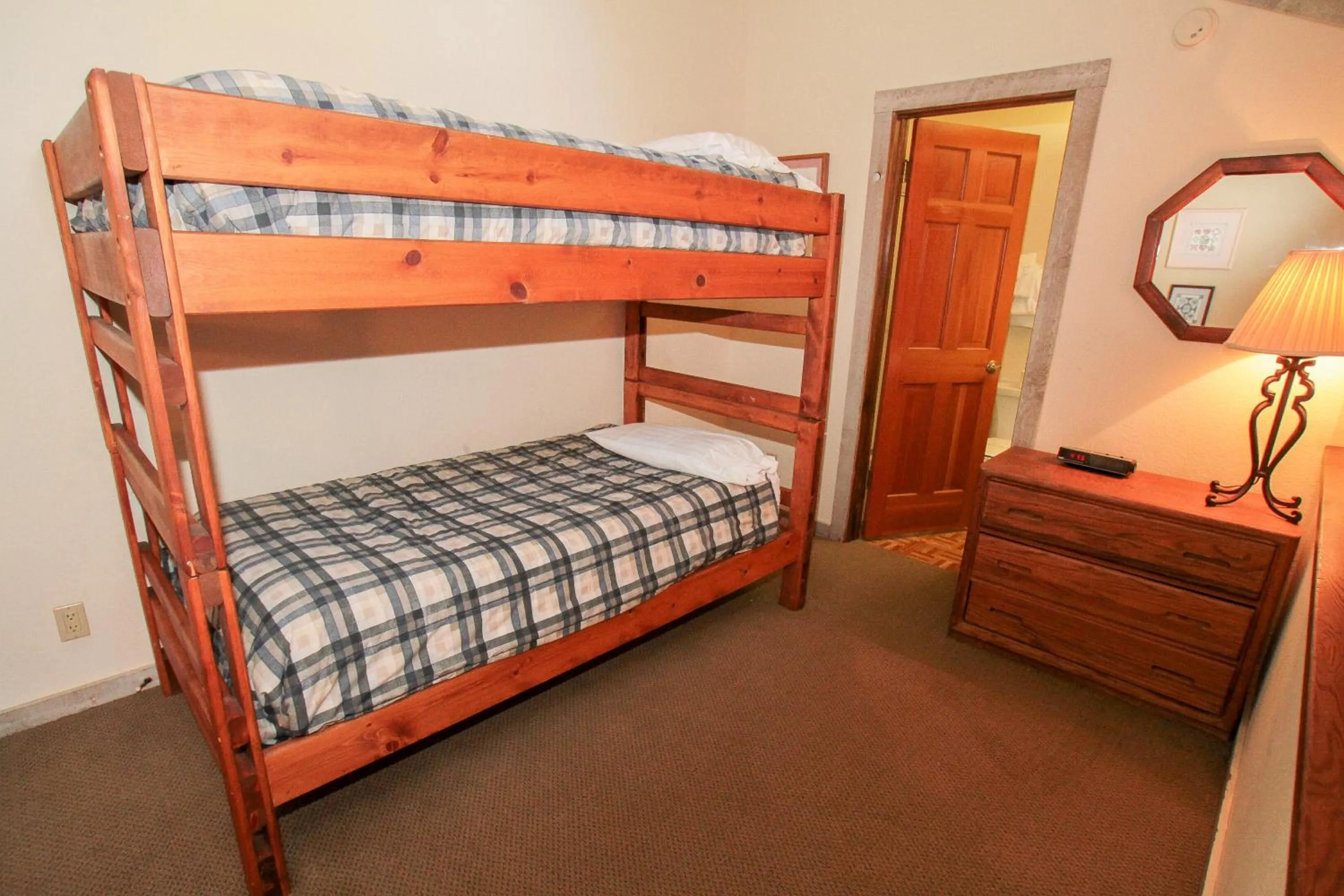 Other, Bed in Mountainback 12 2 Bdrm 3 Ba Loft - Pet Ok