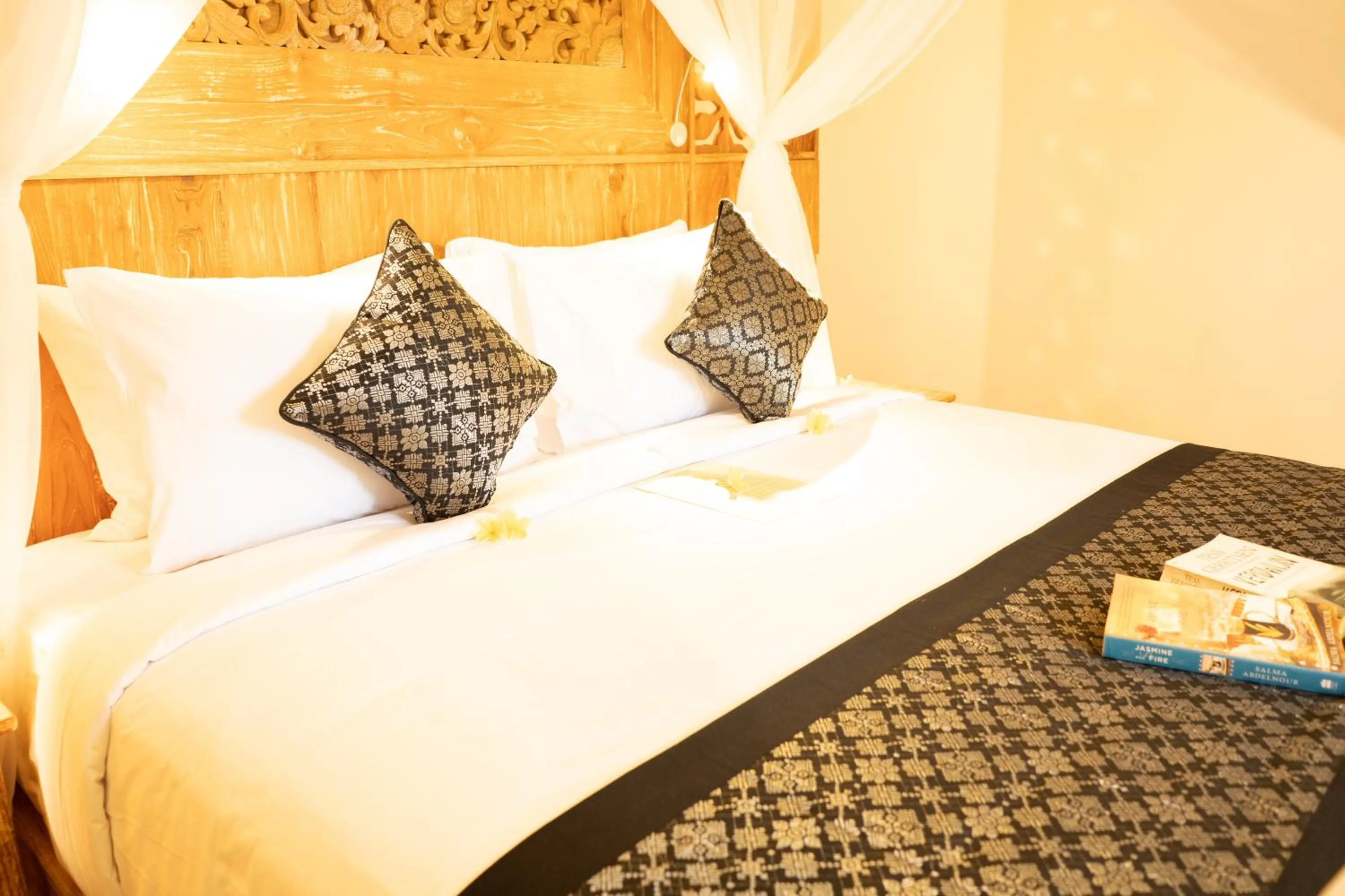 Bed in Ubud Inn Cottage by Prasi