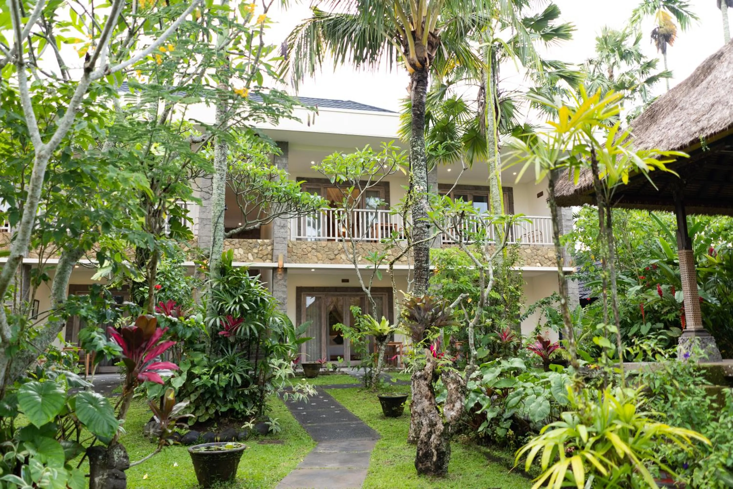 Ubud Inn Cottage by Prasi