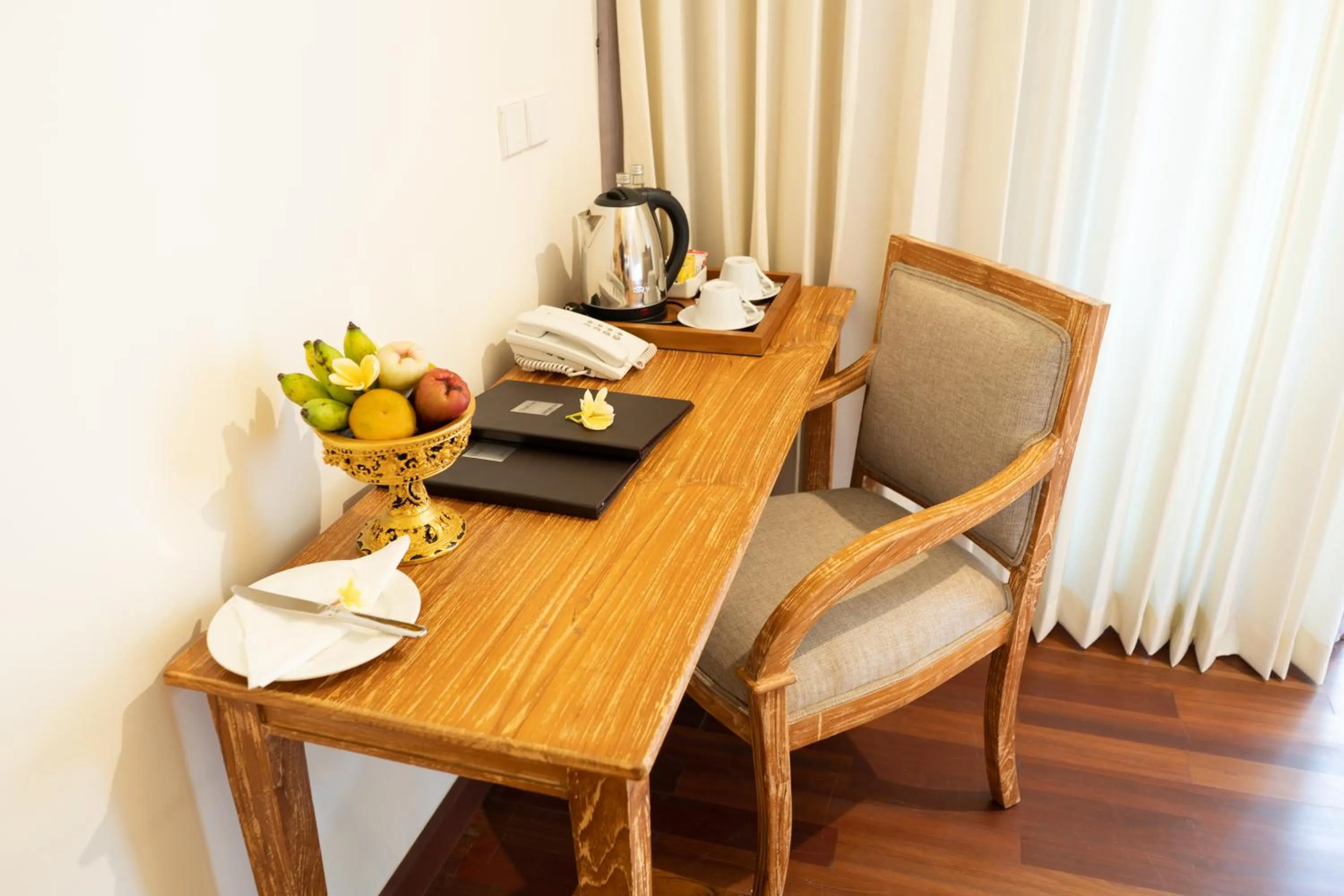 Coffee/tea facilities in Ubud Inn Cottage by Prasi