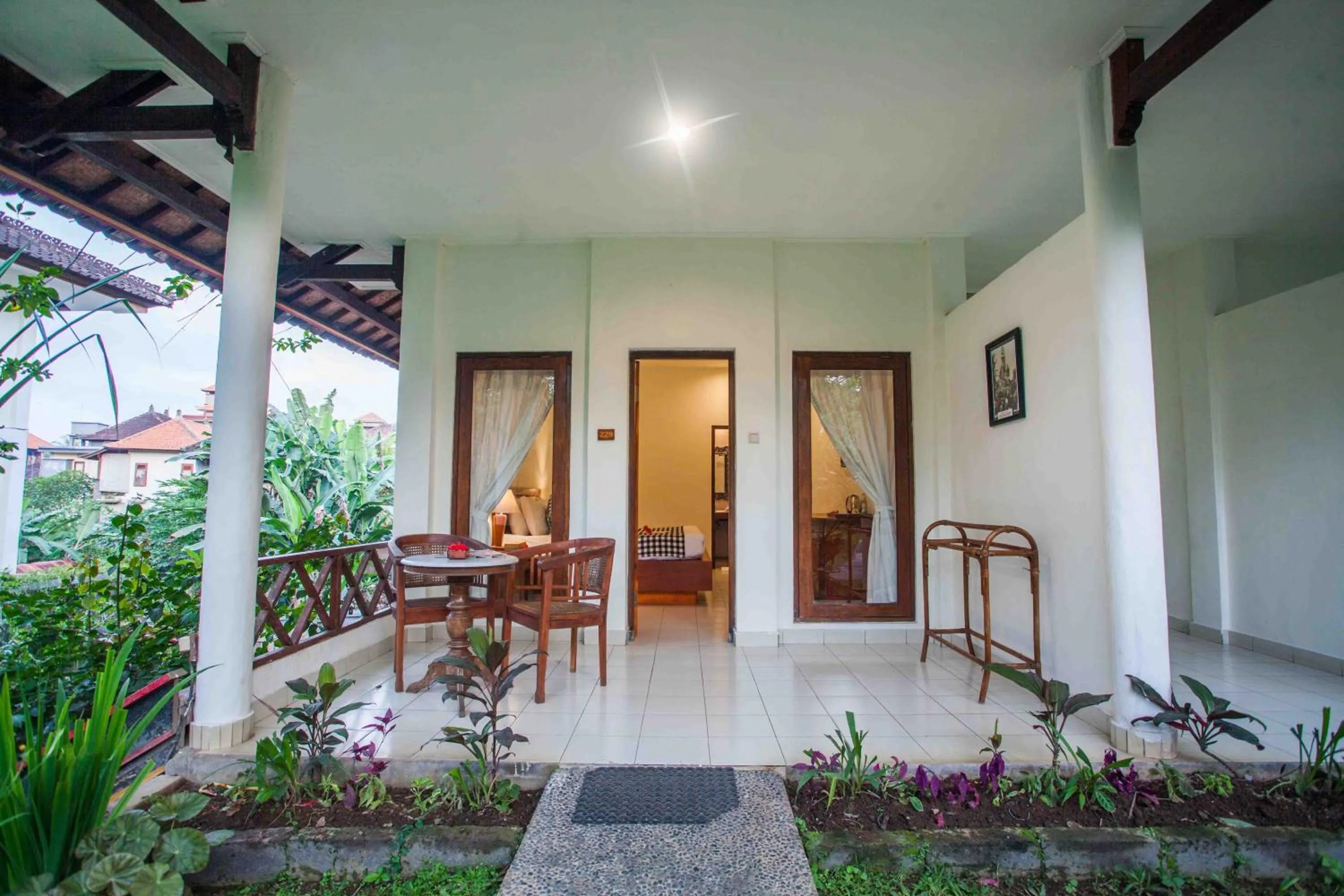 Natural landscape in Ubud Inn Cottage by Prasi