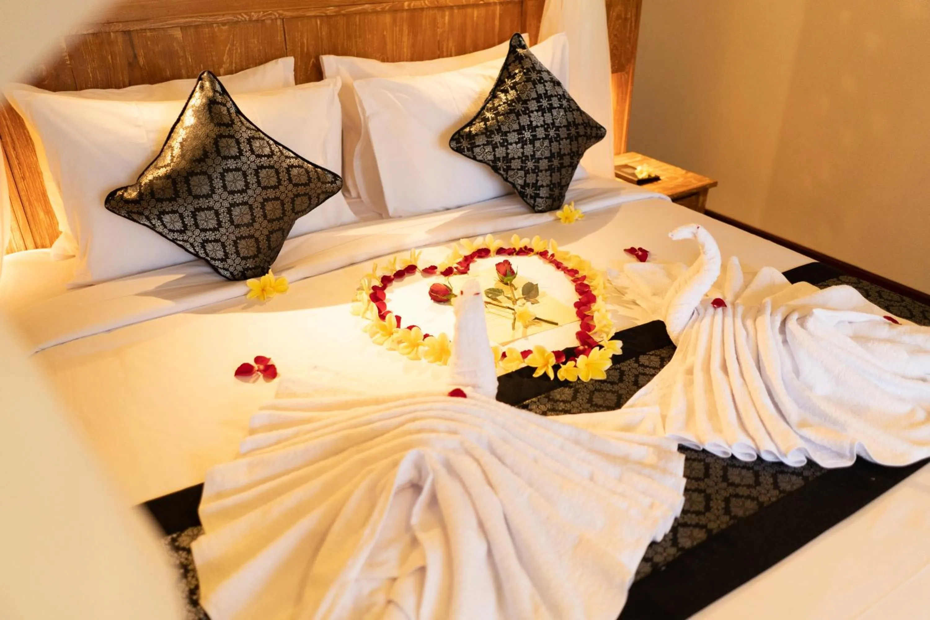 Bed in Ubud Inn Cottage by Prasi