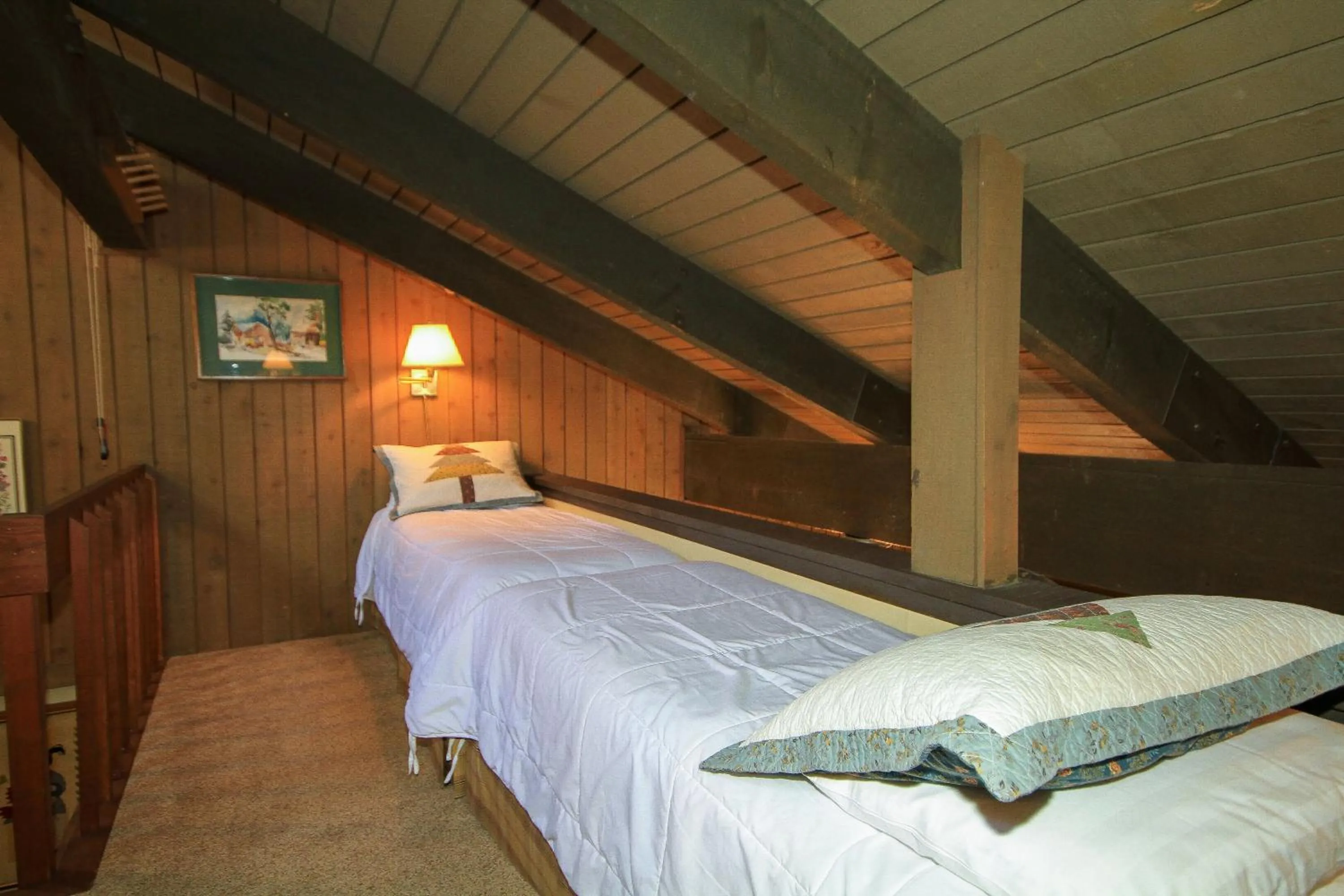 Other, Bed in Discovery 4 142 Loft