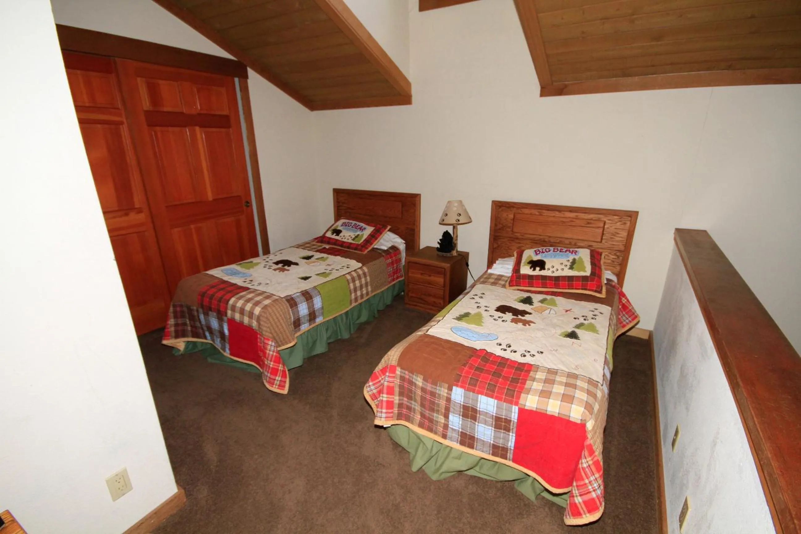 Other, Bed in Mountainback 115 3 bedroom loft