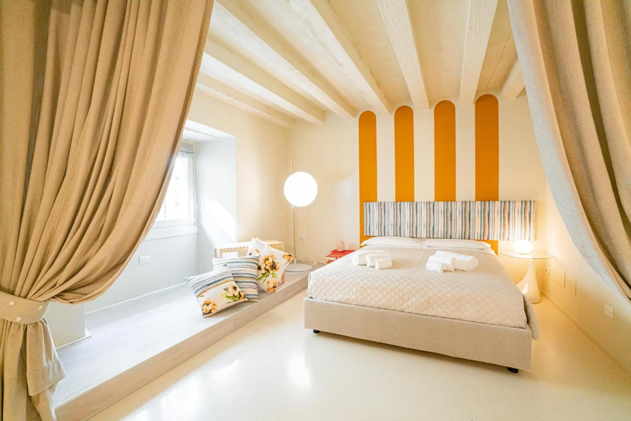 Superior Apartment with SPA access  - Separate Building in Relais La Torre - Domus Verona