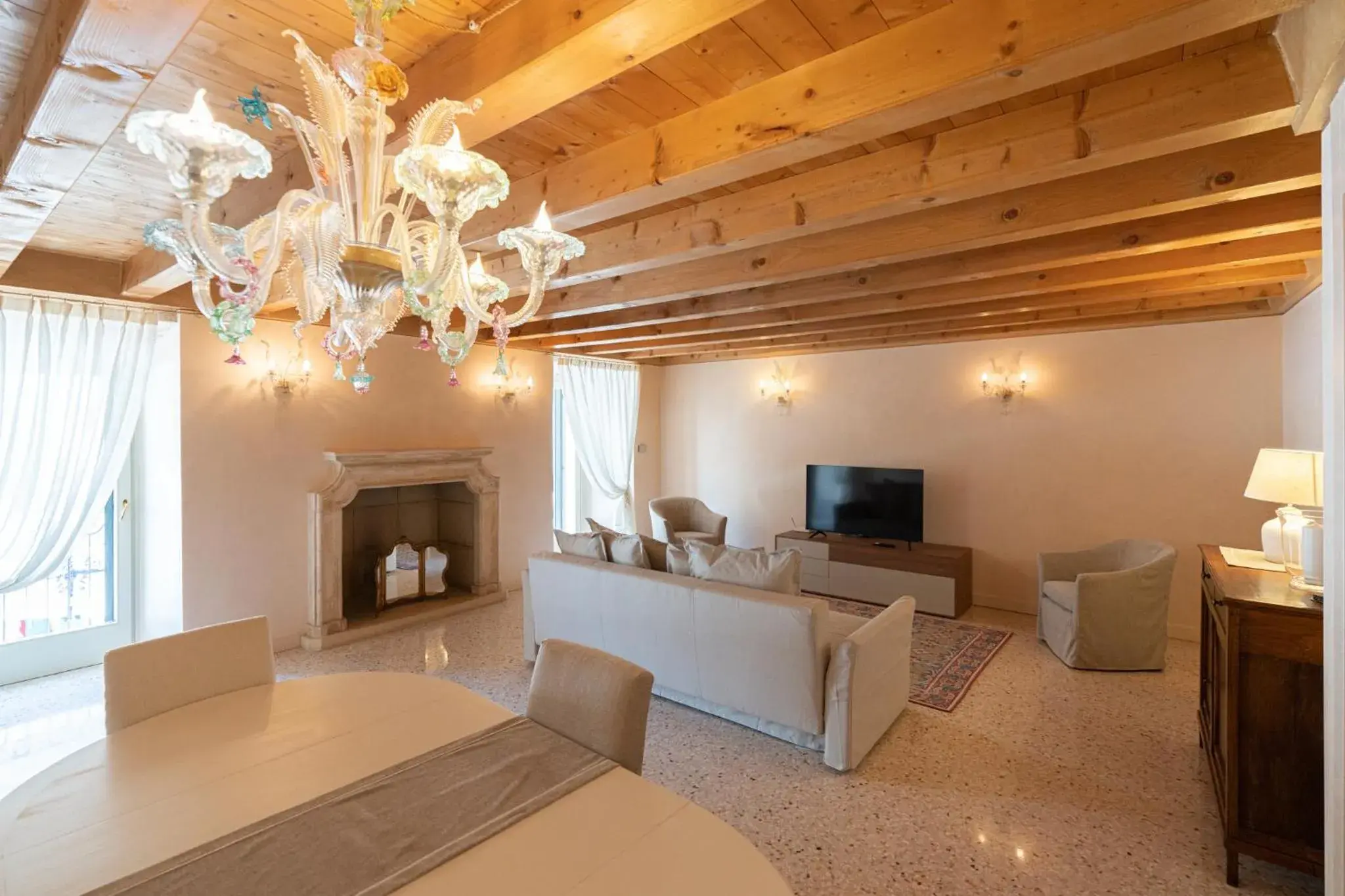 Two-Bedroom Apartment - Separate Building in Relais La Torre Two-Bedroom Apartment - Separate Building in Relais La Torre