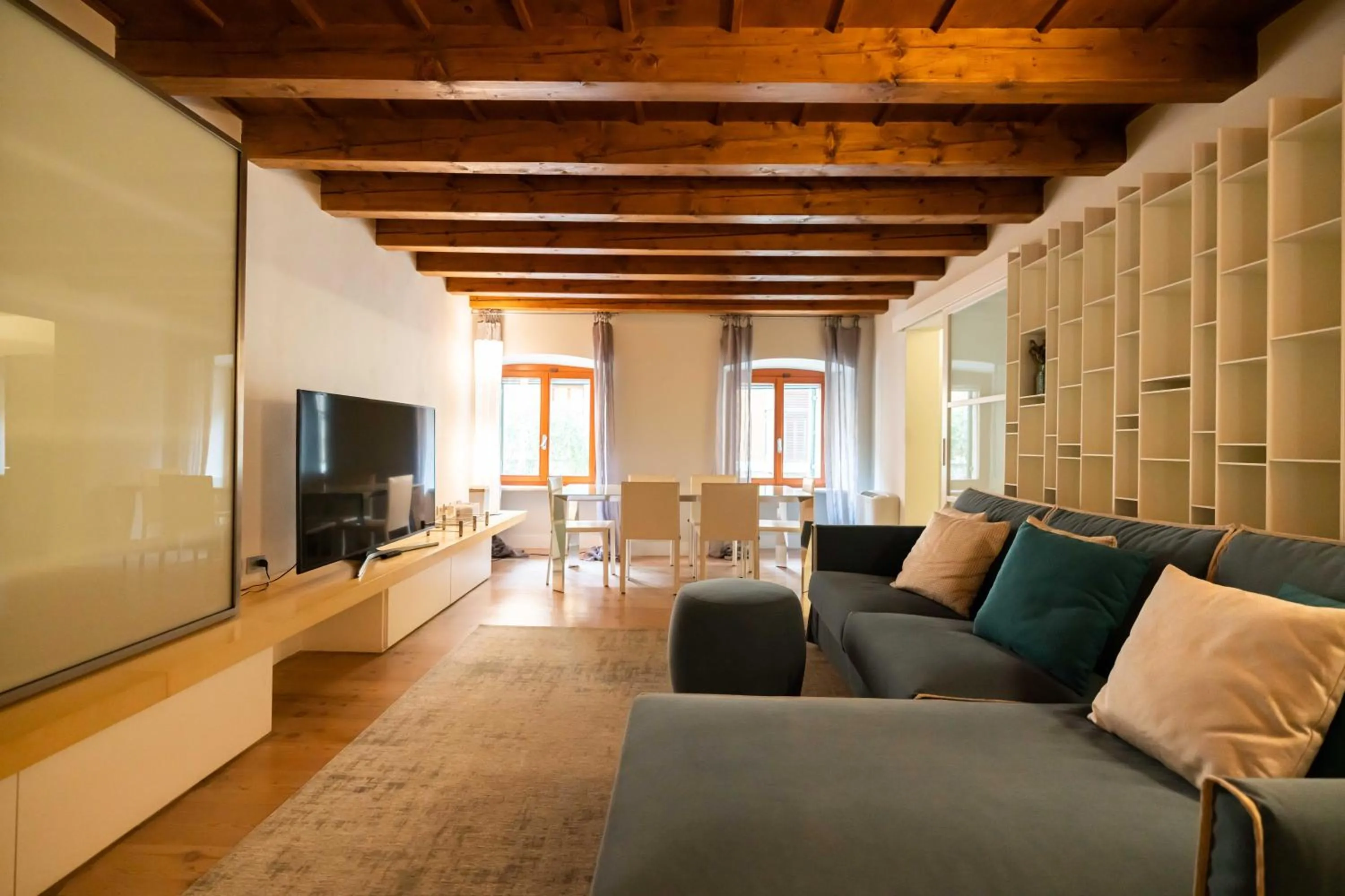 Luxury Two-Bedroom Apartment - Separate Building in Relais La Torre
