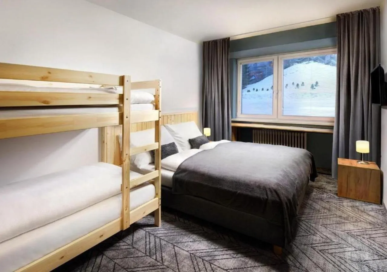 Property building, Bed in Hotel SKI