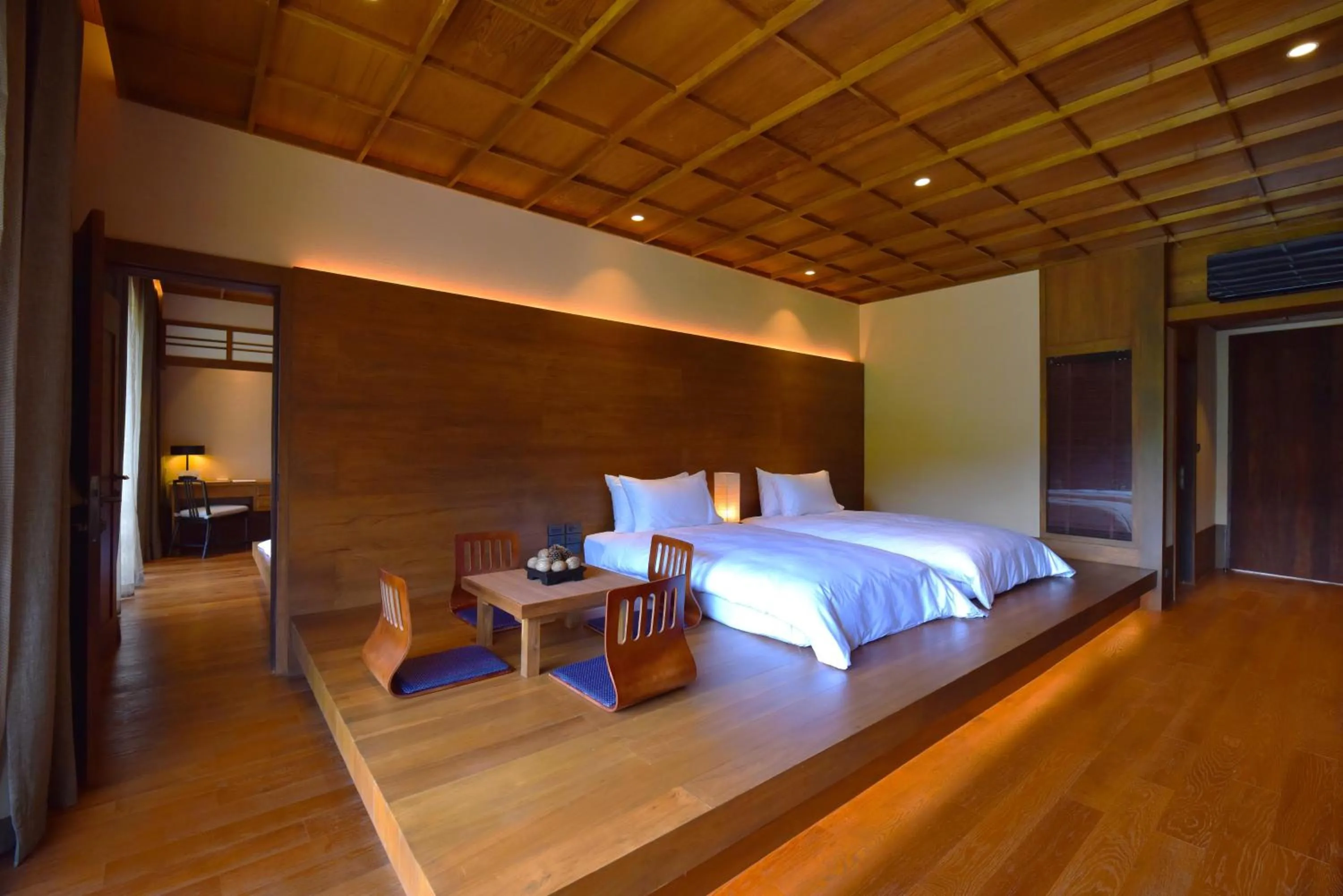Photo of the whole room, Bed in Onsen at Moncham