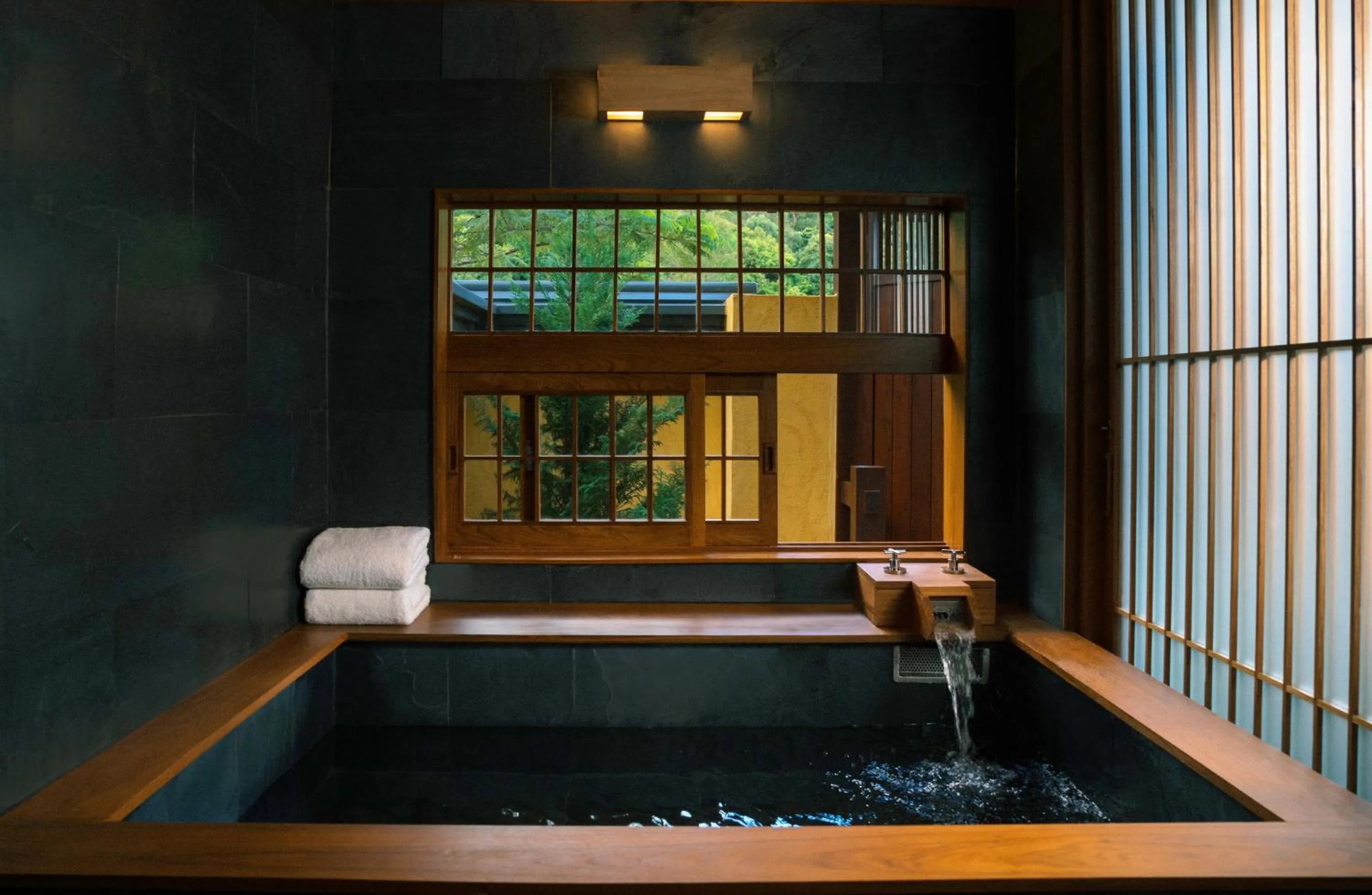 Bath in Onsen at Moncham
