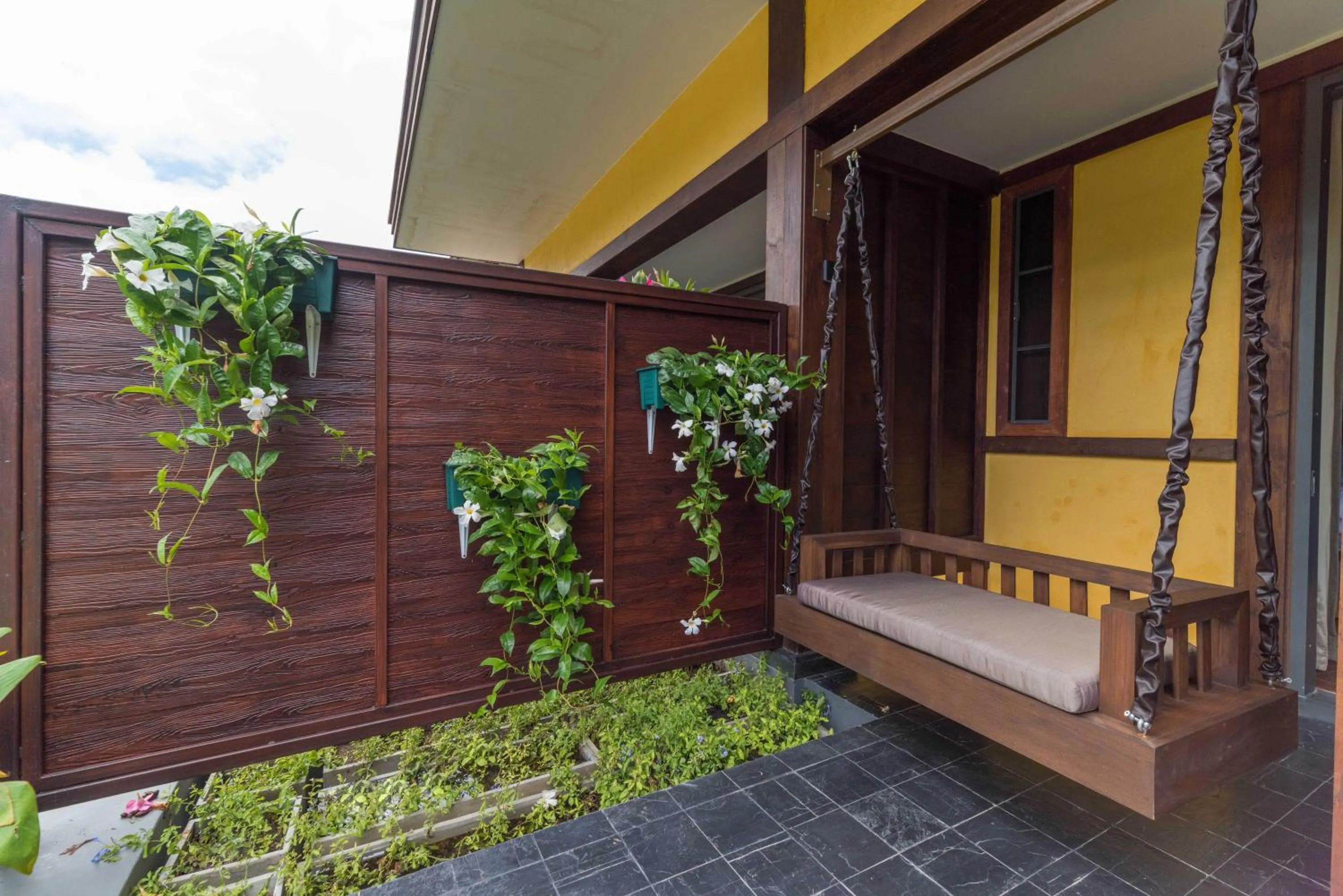 Patio in Onsen at Moncham