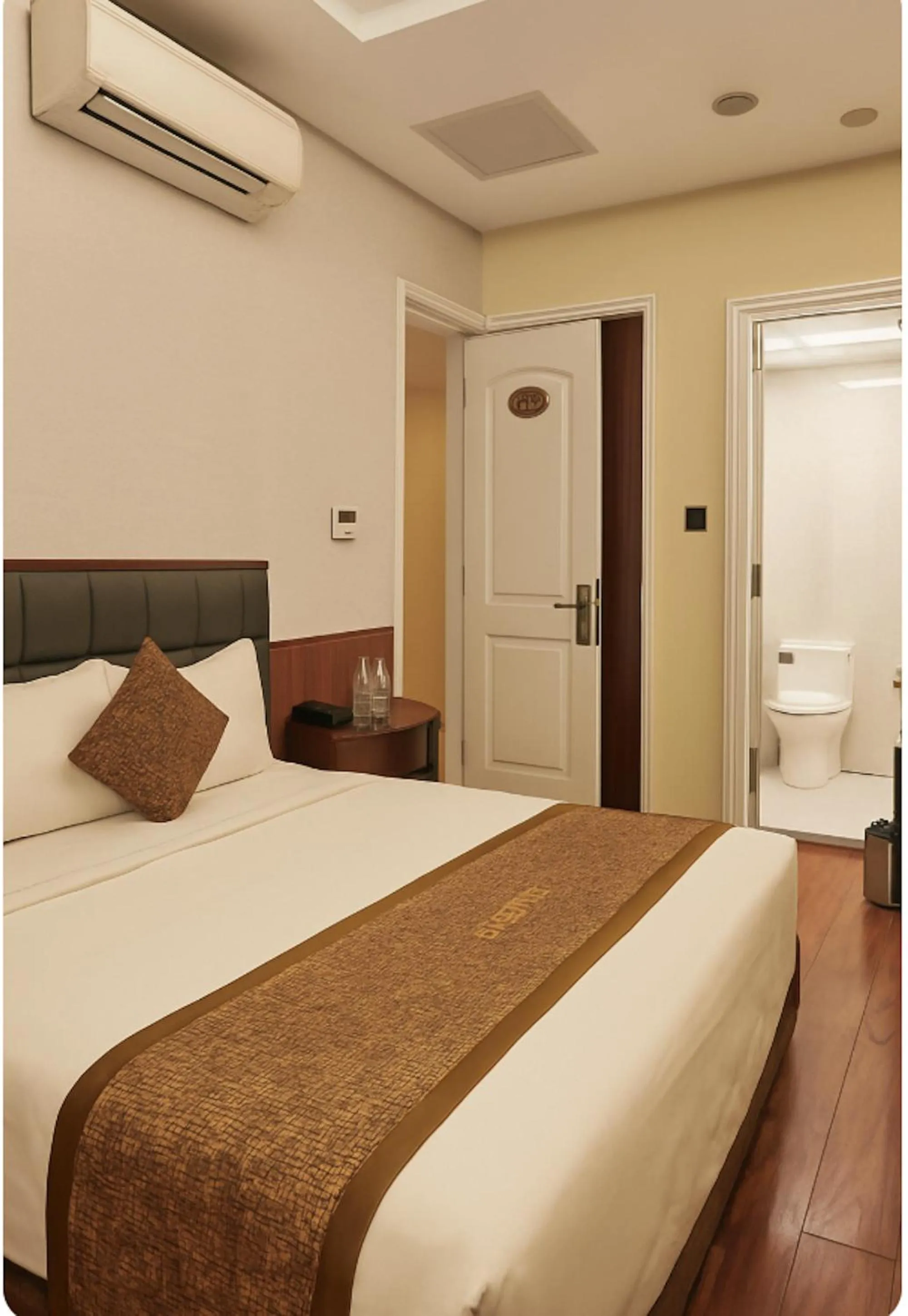 Bed in Mercury Boutique Hotel