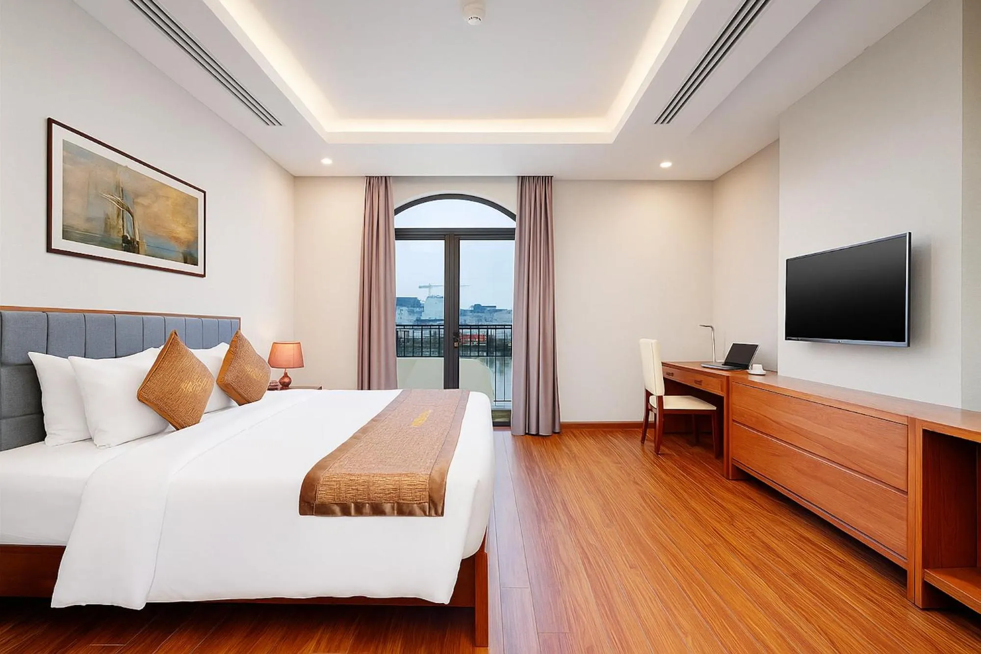 Communal lounge/ TV room, Bed in Mercury Boutique Hotel